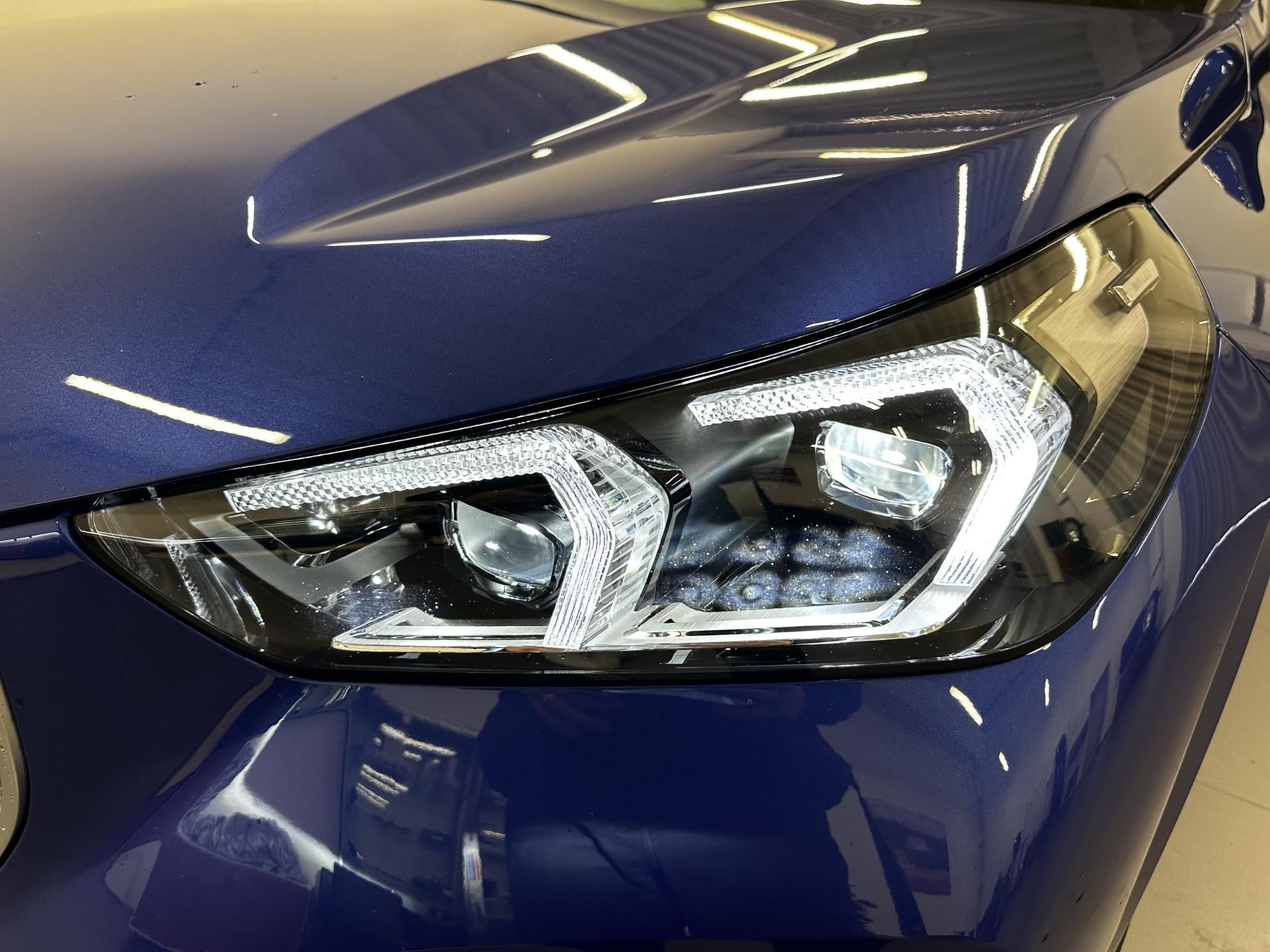 BMW iX1, iX1 eDrive20 - fotka 4