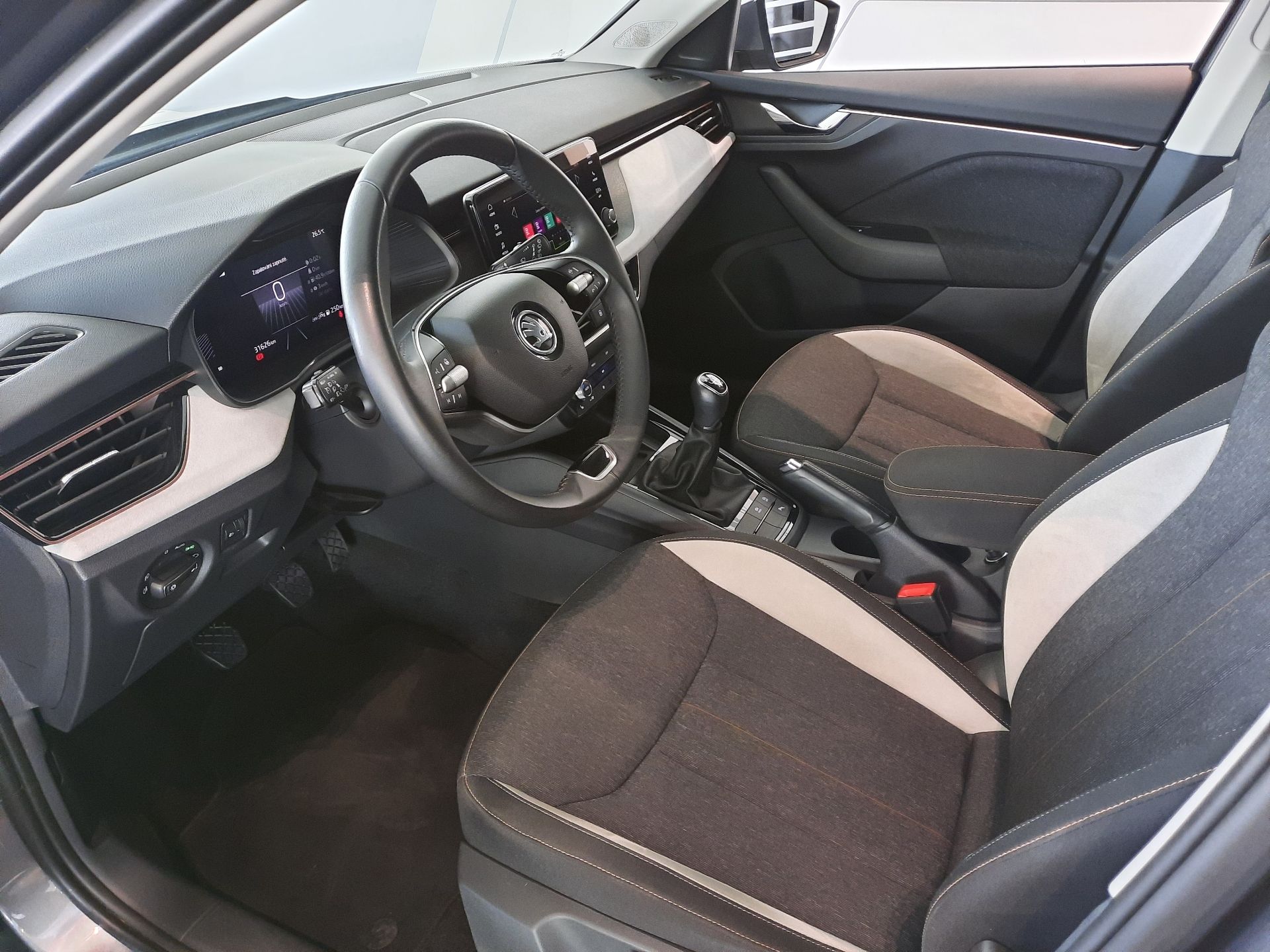 Škoda Kamiq, 1.0 TSI (85kW/115k) Top Select - fotka 6
