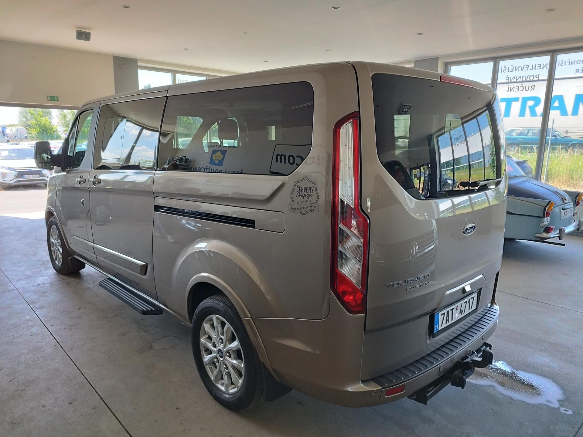 Ford Tourneo Custom, 2,0TDCI,125KW,ALU,LED,NAVI,ČR - fotka 5