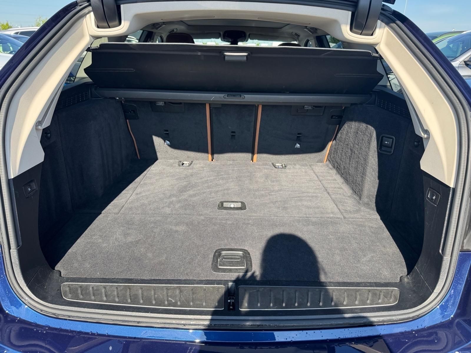 BMW Řada 5, TOURING 520d 140kW 4x4 CZ DPH - fotka 6