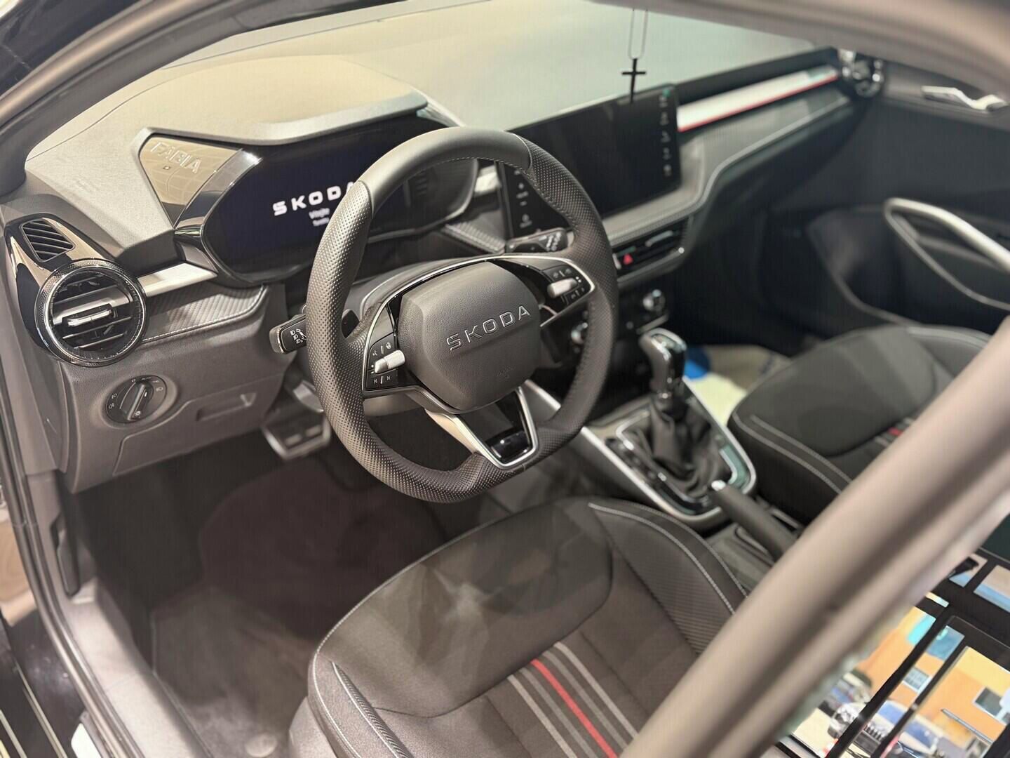 Škoda Fabia, 130 1,5 TSI 130 kW - fotka 6