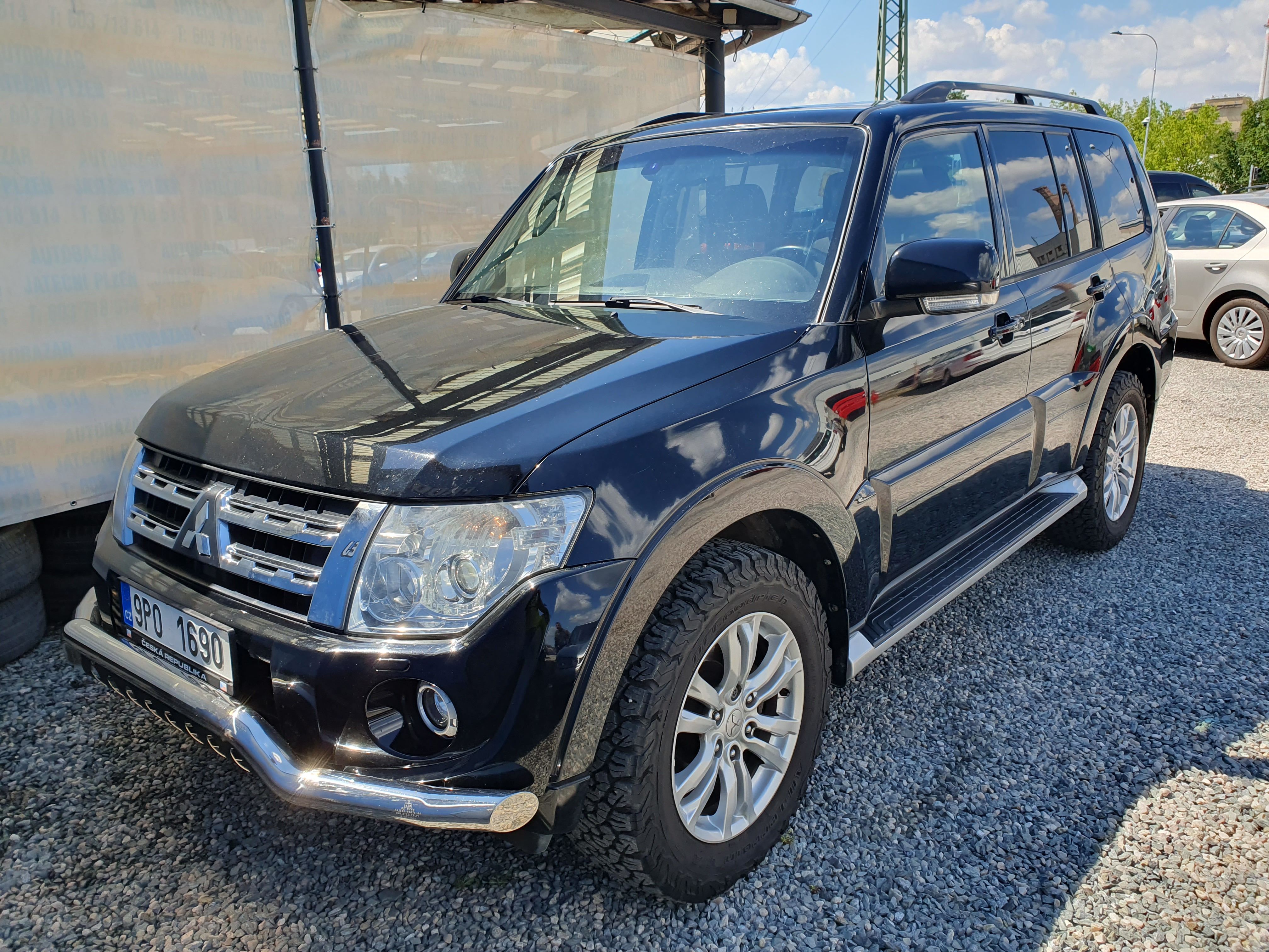 Mitsubishi Pajero, 3.2 DiD 147 KW NOVÉ ČR - fotka 6