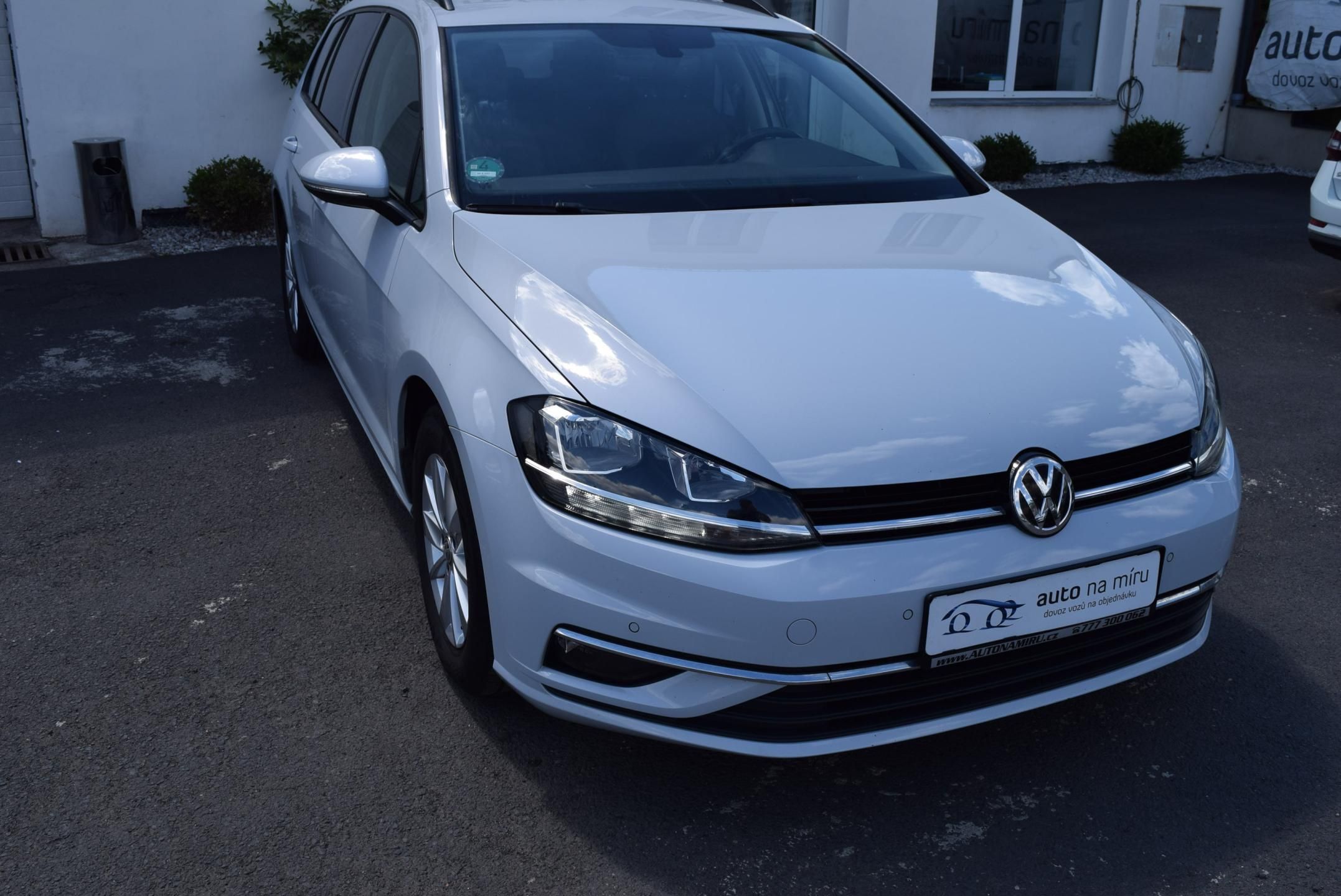 Volkswagen Golf Variant, 1.4TSI 92kw CLBMT TAŽ NAVI APP - fotka 4