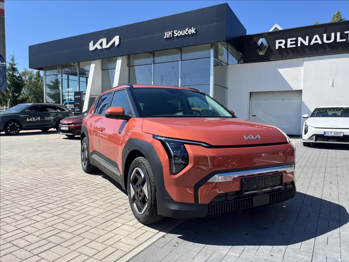 Kia EV3, 150 KW + 81,4 KWH V2L  EARTH