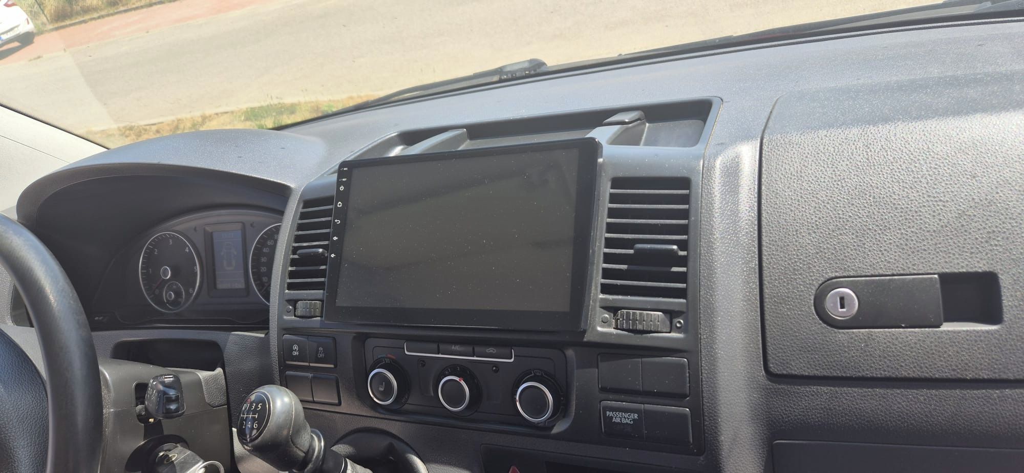 Volkswagen Transporter, 2.0 TDI 5 míst - fotka 3
