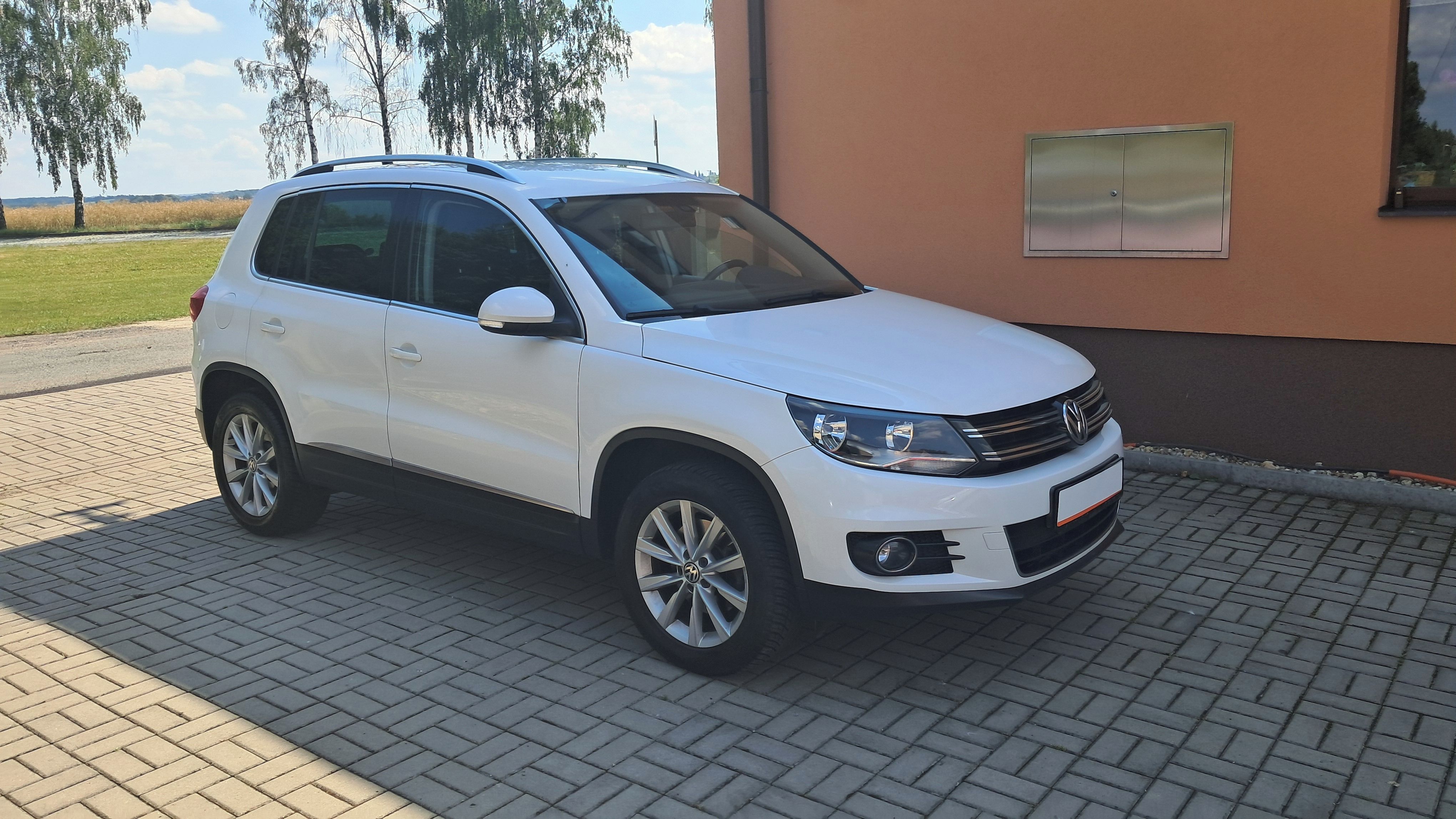 Volkswagen Tiguan, 2.0 TDI / 103KW DSG 4x4 SPORT - fotka 2
