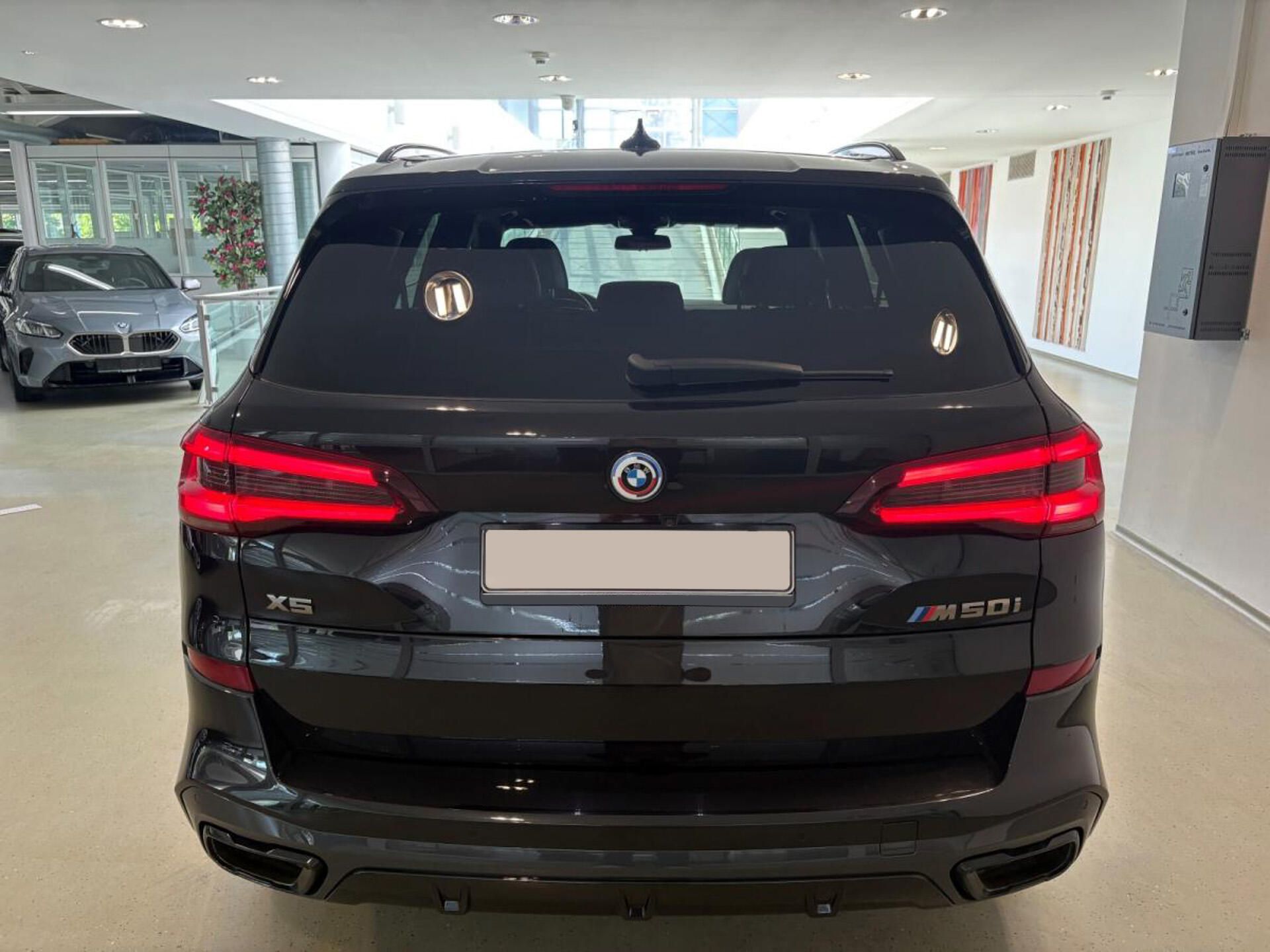 BMW X5, xDriveM50i Pano HuD H/K 360 Ta - fotka 5