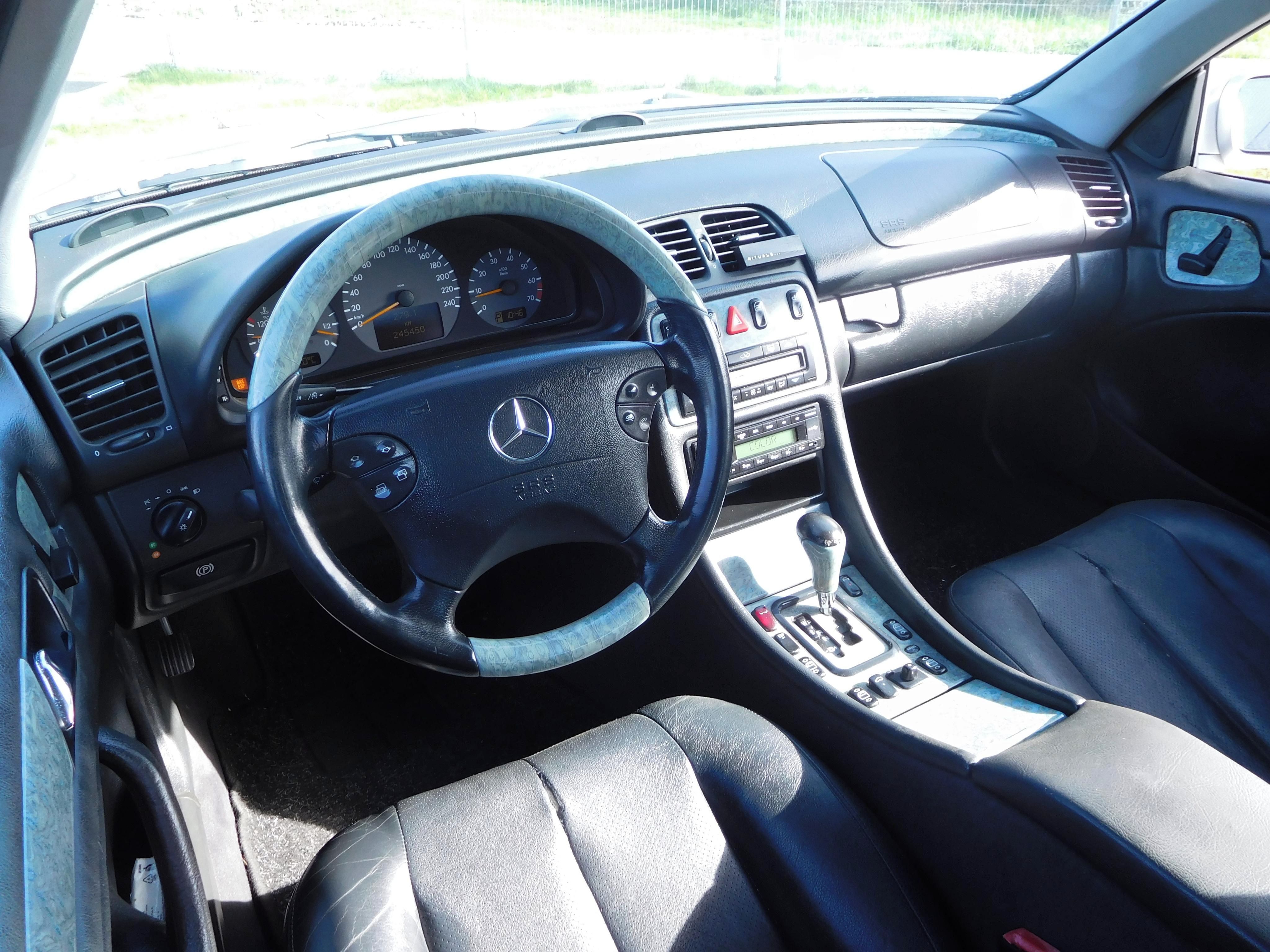Mercedes-Benz CLK, 2.0i Cabrio, 100 kW, Kůže - fotka 5