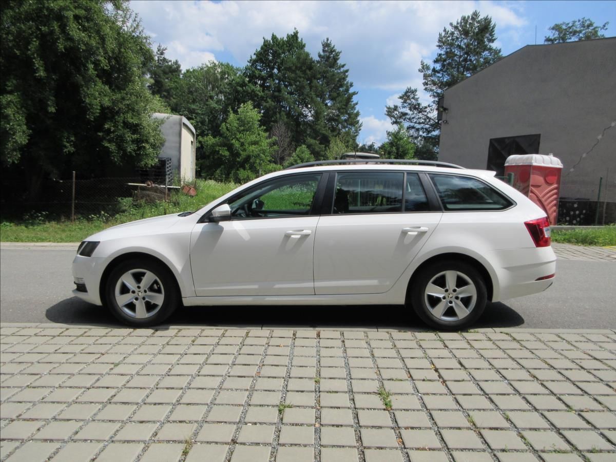 Škoda Octavia, 1,6 TDi 85 Kw, Navi, Nové v ČR - fotka 6