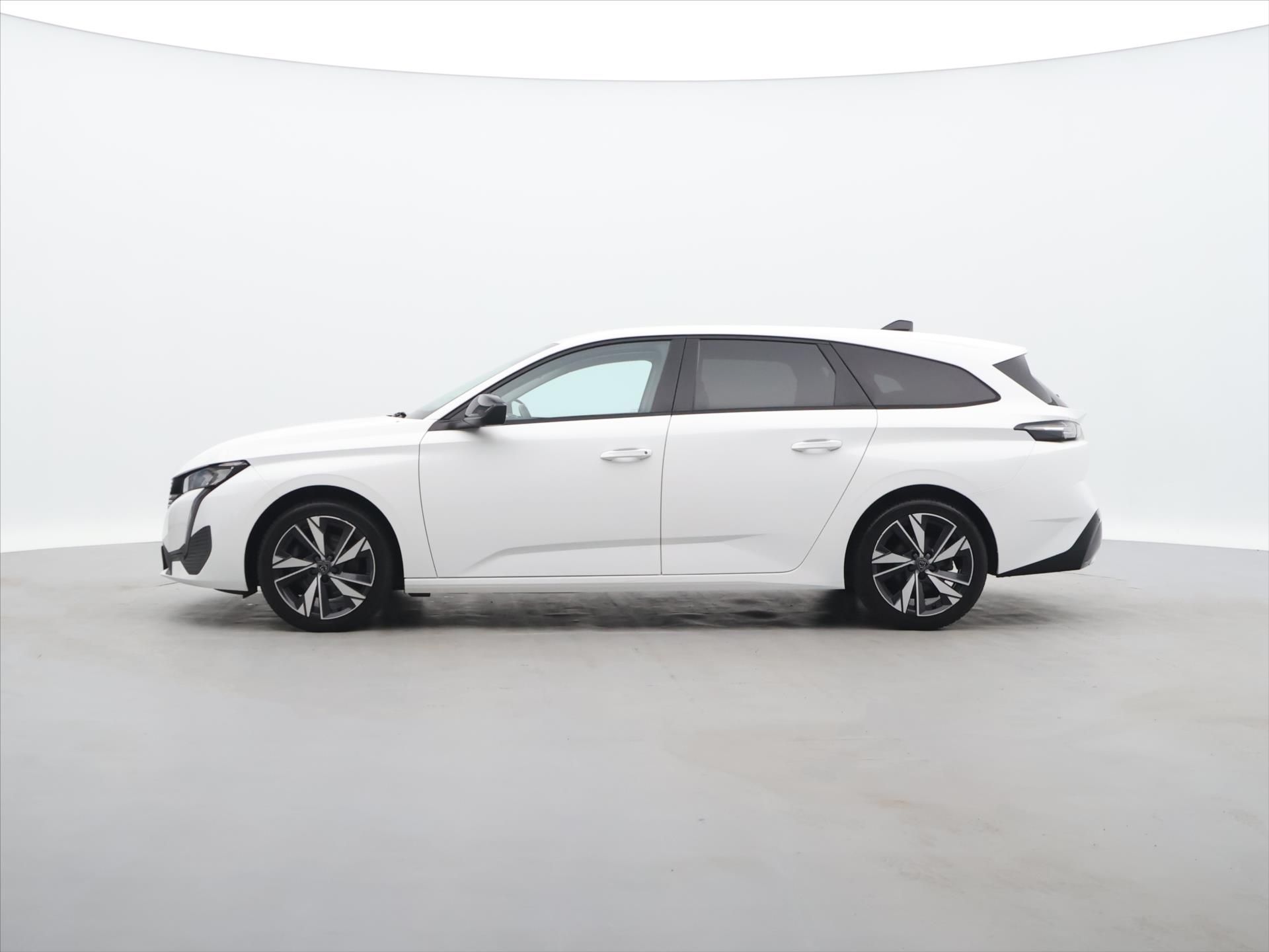 Peugeot 308, 1,2 PT 96kW SW Allure CZ 1.Maj - fotka 4