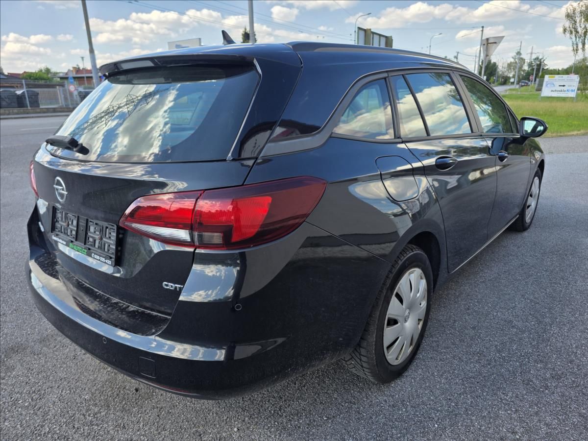 Opel Astra, 1,6 CDTI SPORTS TOURER  1.6CDT - fotka 6