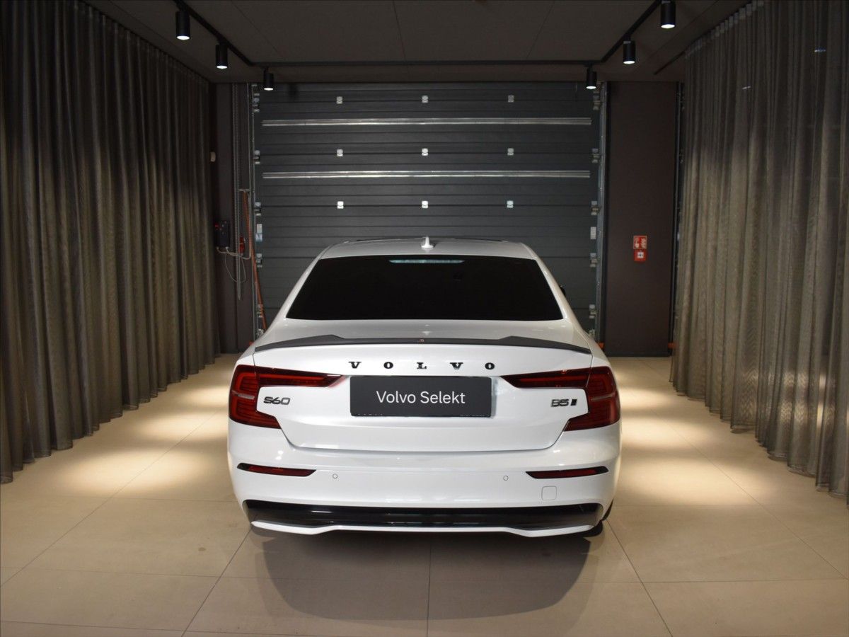 Volvo S60, 2,0 B5 AWD Ultra Pano,Headup - fotka 5