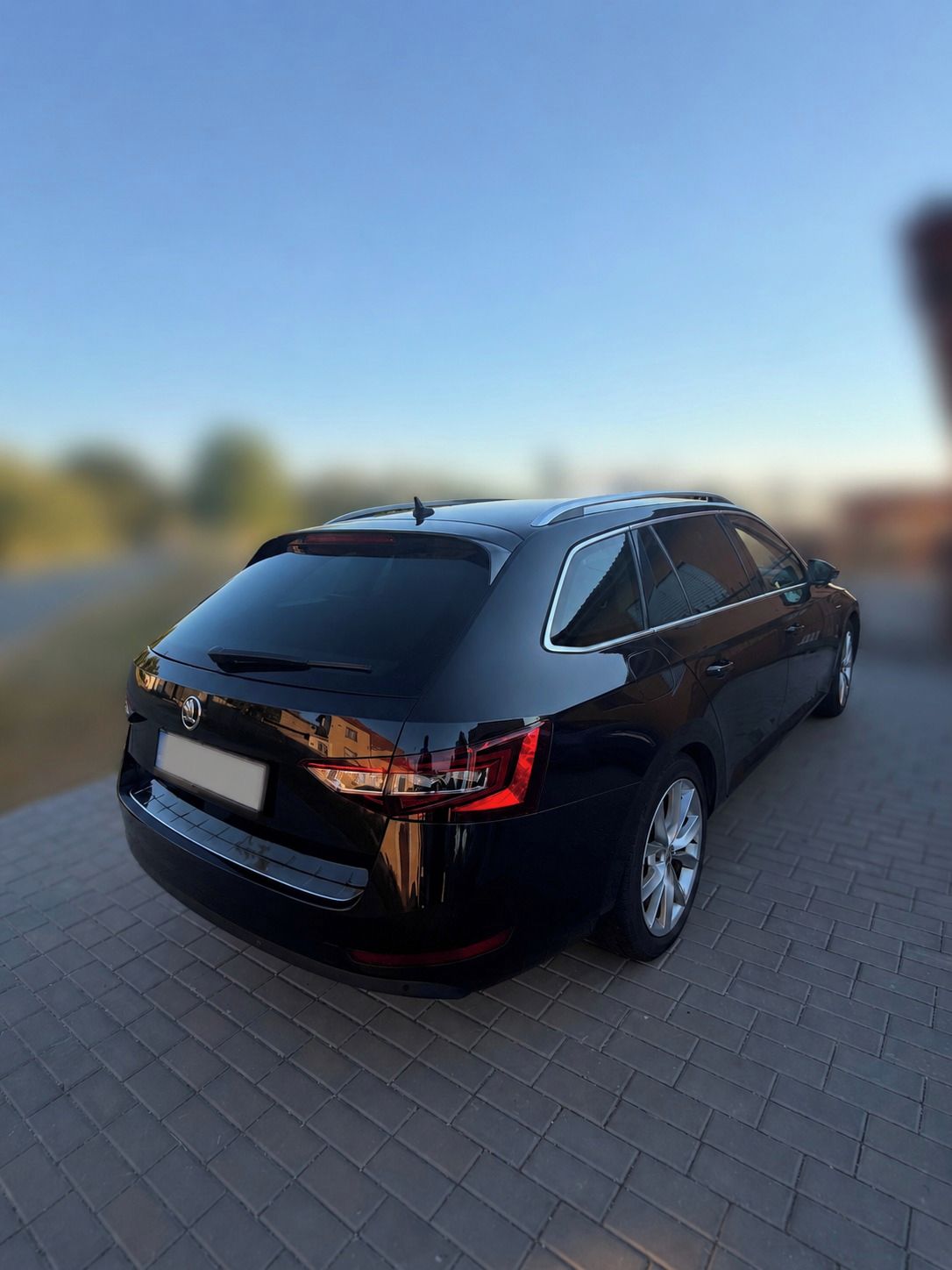 Škoda Superb, Škoda Superb III Combi 2.0 TDI - fotka 5
