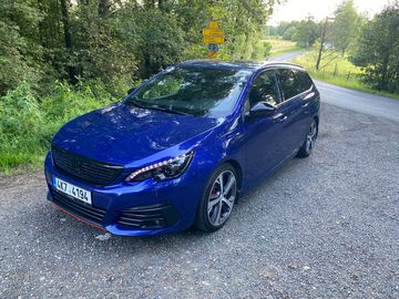 SW GT 2.0 180k BlueHDI EAT8
