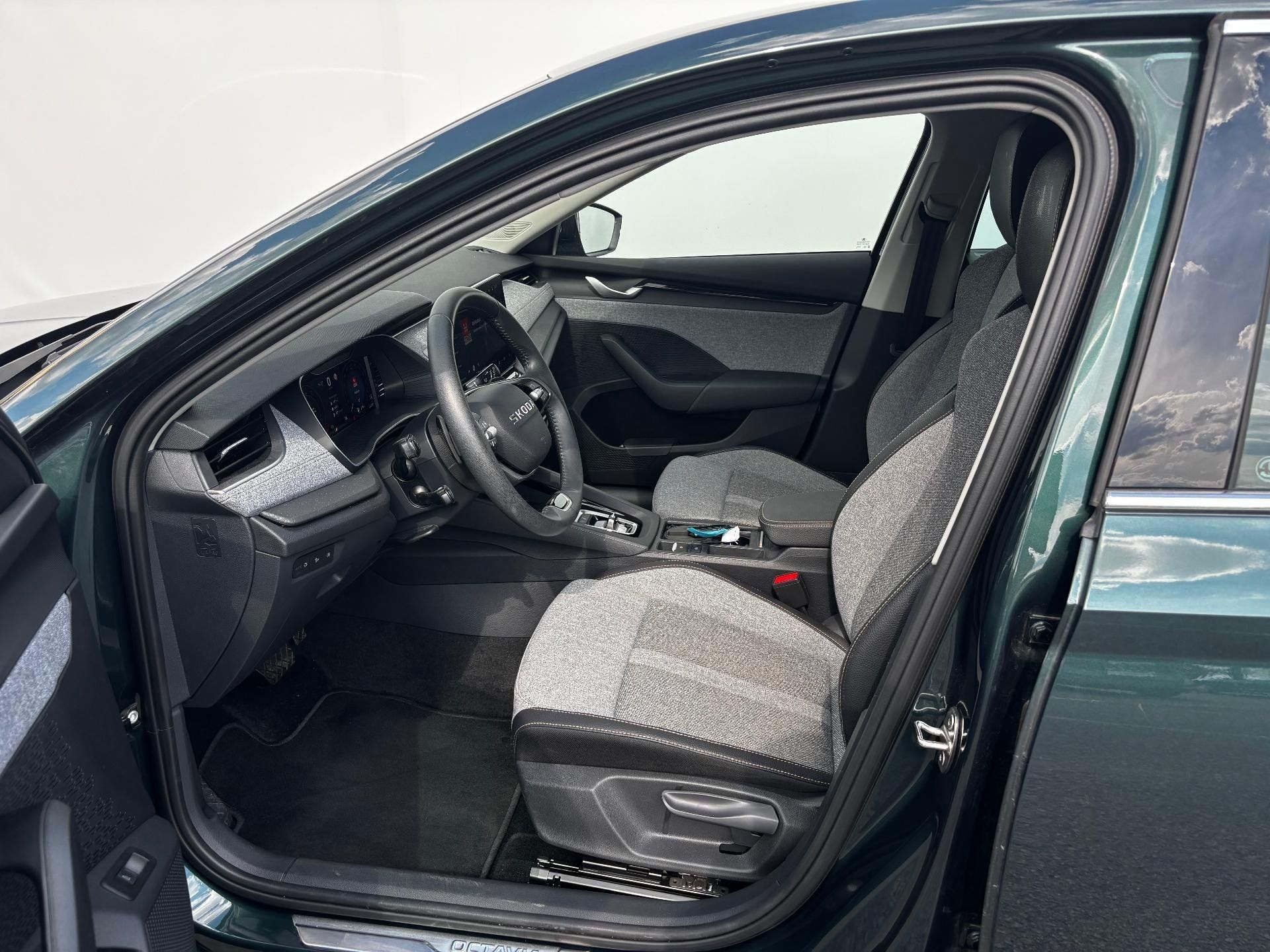 Škoda Octavia, Octavia 2.0 TDI 110kW DSG - fotka 6