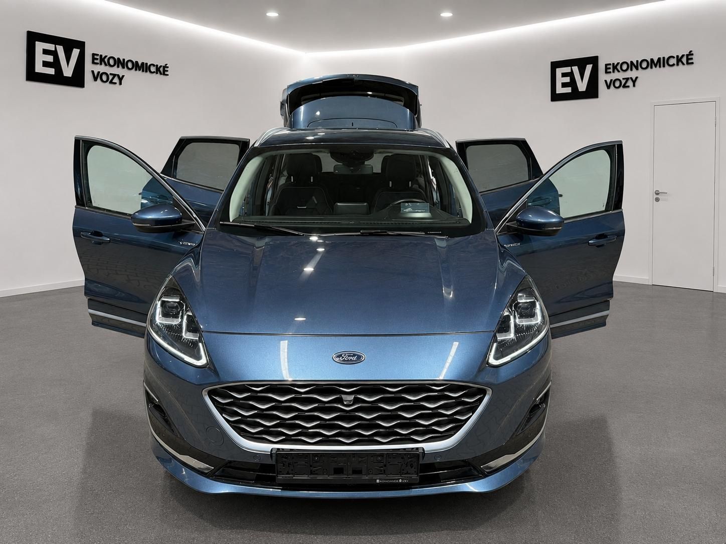 Ford Kuga, 2.5 HEV,4x4,VIGNALE,CZ!