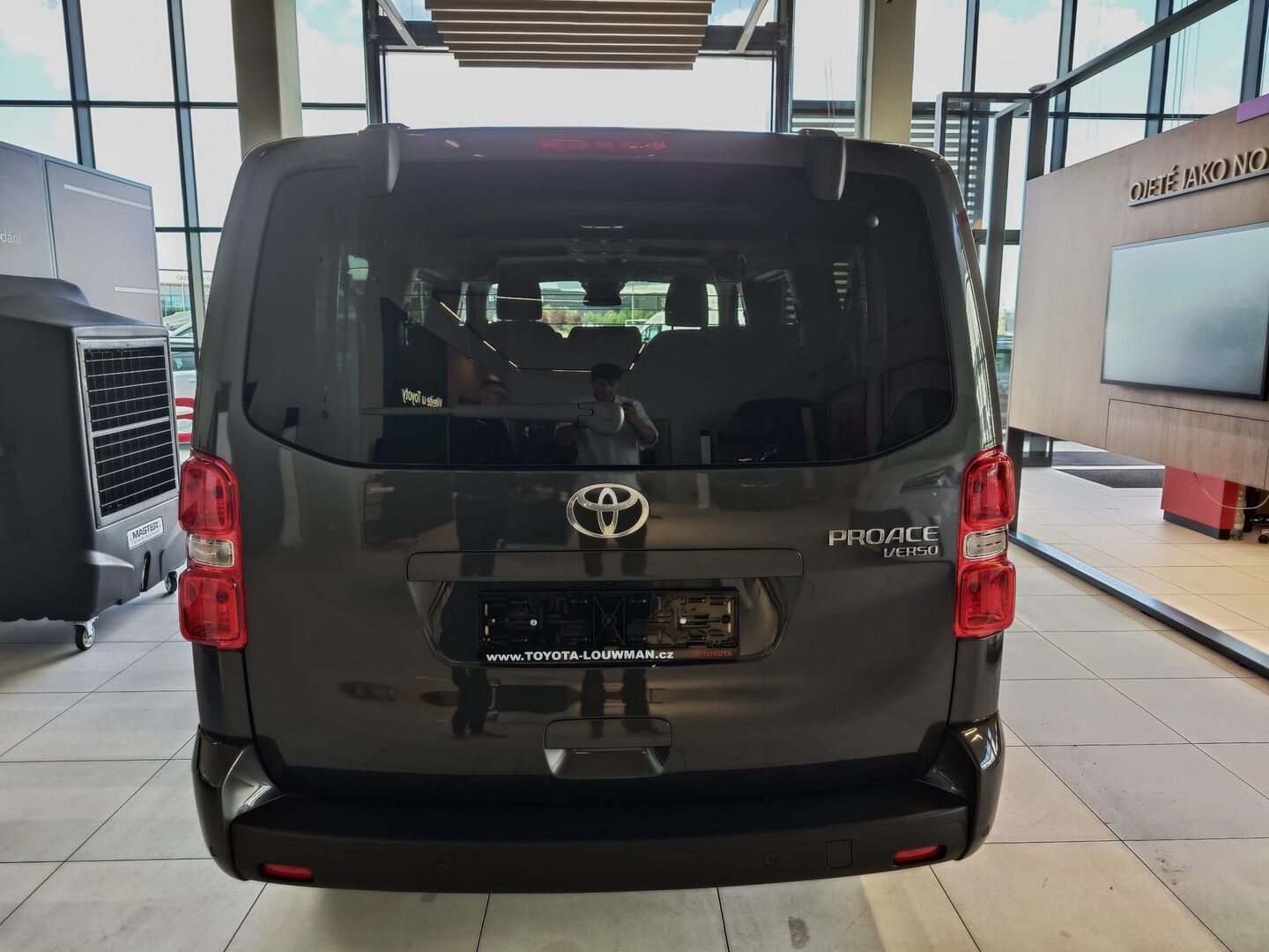 Toyota Proace Verso, Family L2 8AT - fotka 6