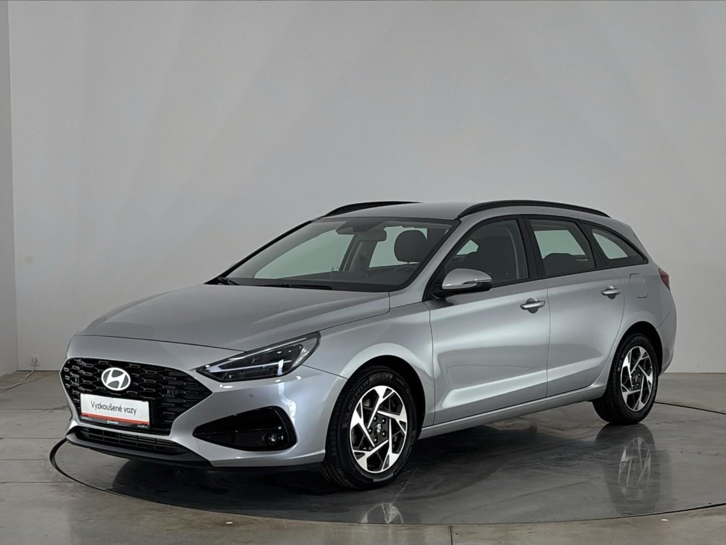 Hyundai i30, 1.5 T-GDI / 103 kW Smart DCT