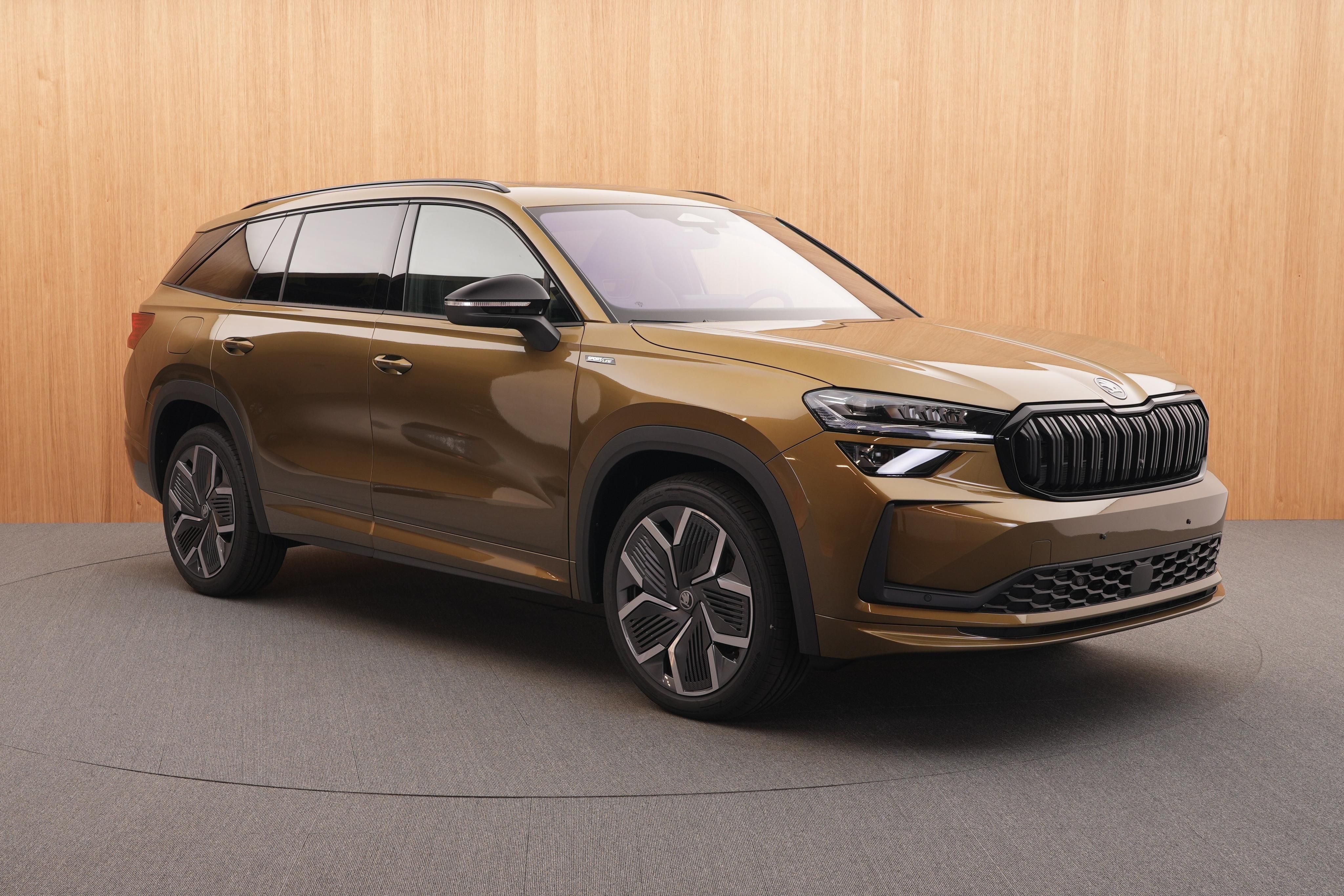 Škoda Kodiaq, Sportline 2.0 TSI 4x4 DSG - fotka 6