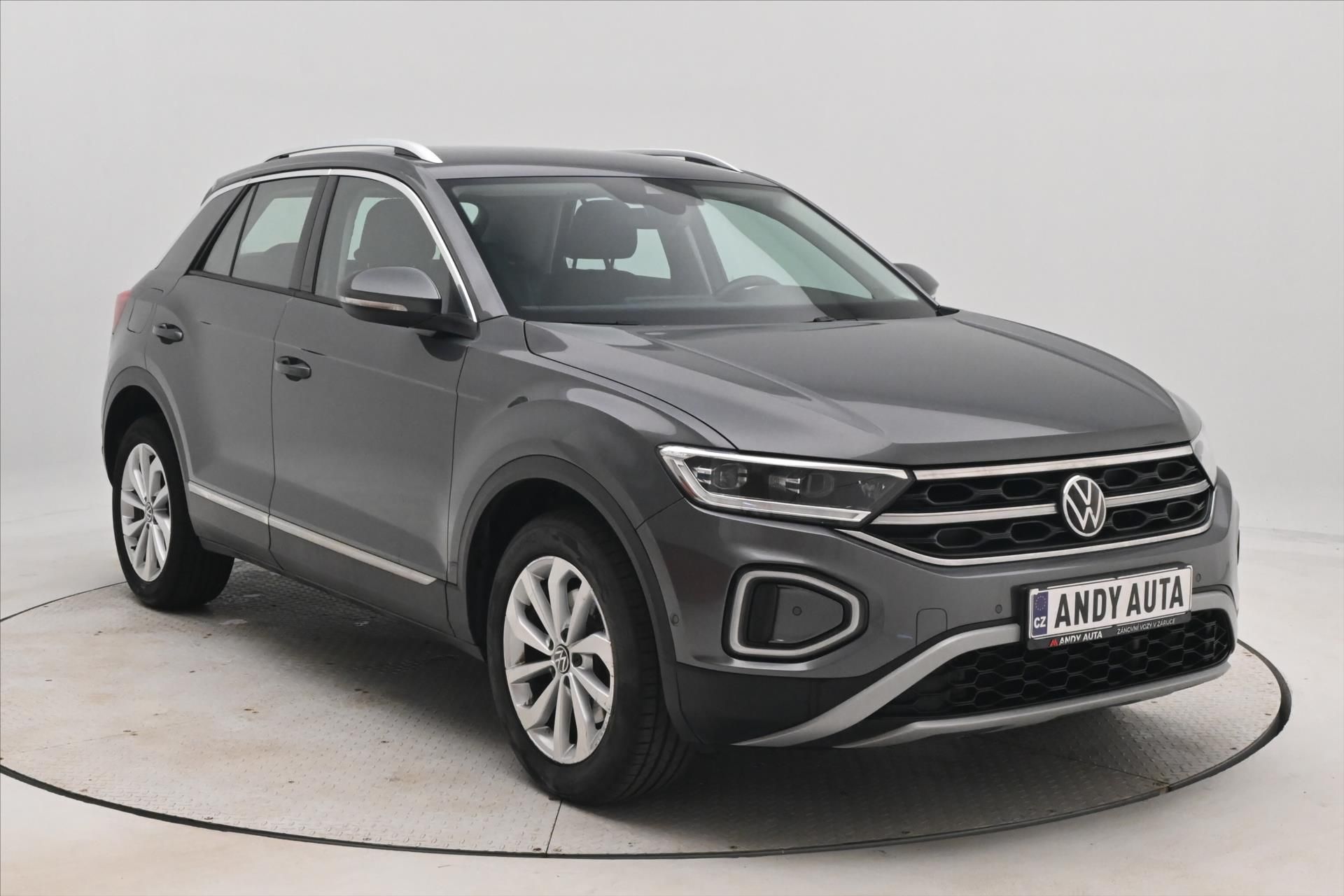 Volkswagen T-Roc, 2,0 TDI 110kW DSG Style Záruka - fotka 3