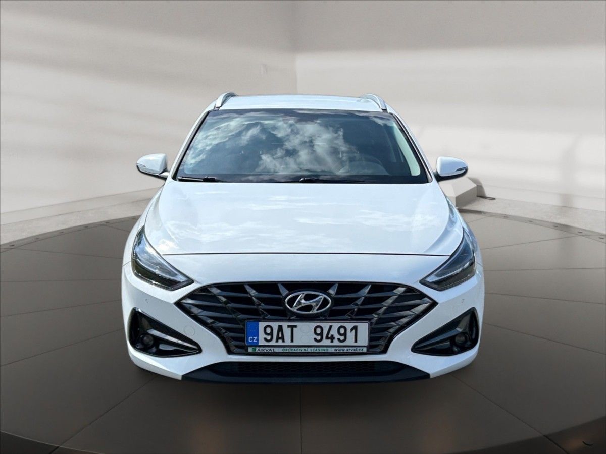 Hyundai i30, 1,0 TGDI 120 Smart - fotka 2
