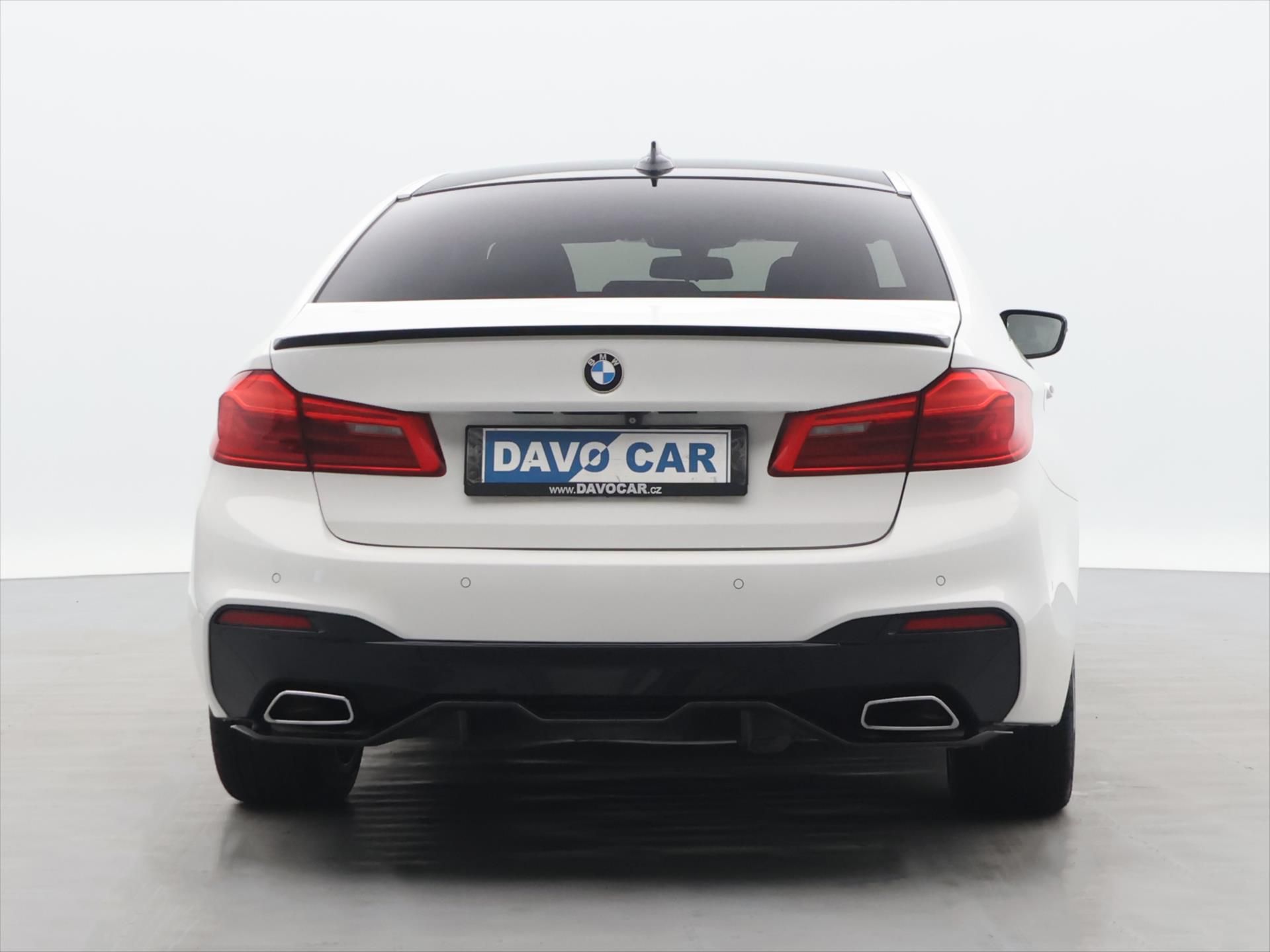 BMW Řada 5, 3,0 530d 195kW xDrive CZ - fotka 6