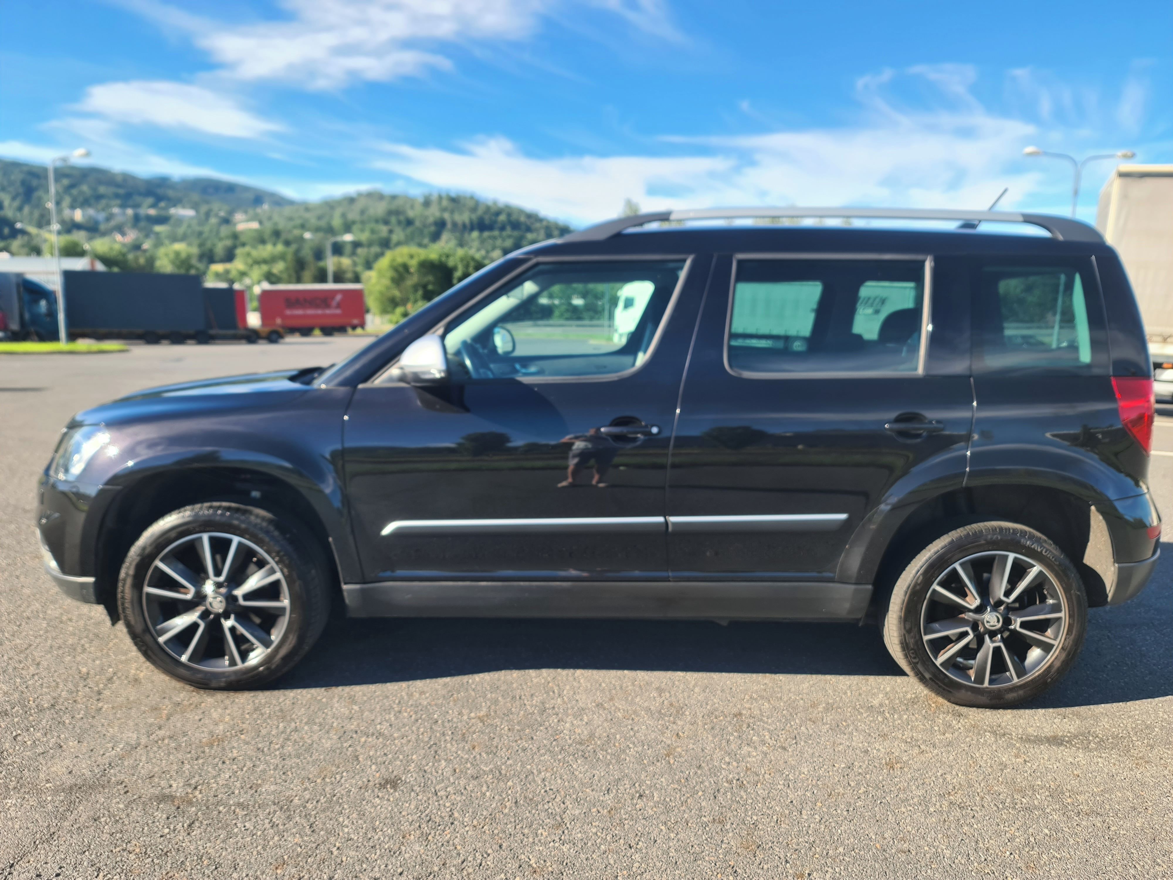 Škoda Yeti, 2.0 TDi 103-KW 4x4 ADVENTURE - fotka 4