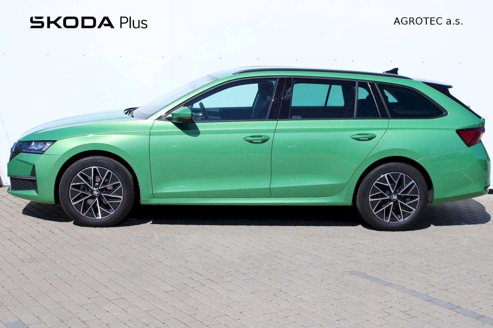 Škoda Octavia, 1.5 TSI 85kW Selection Combi - fotka 3