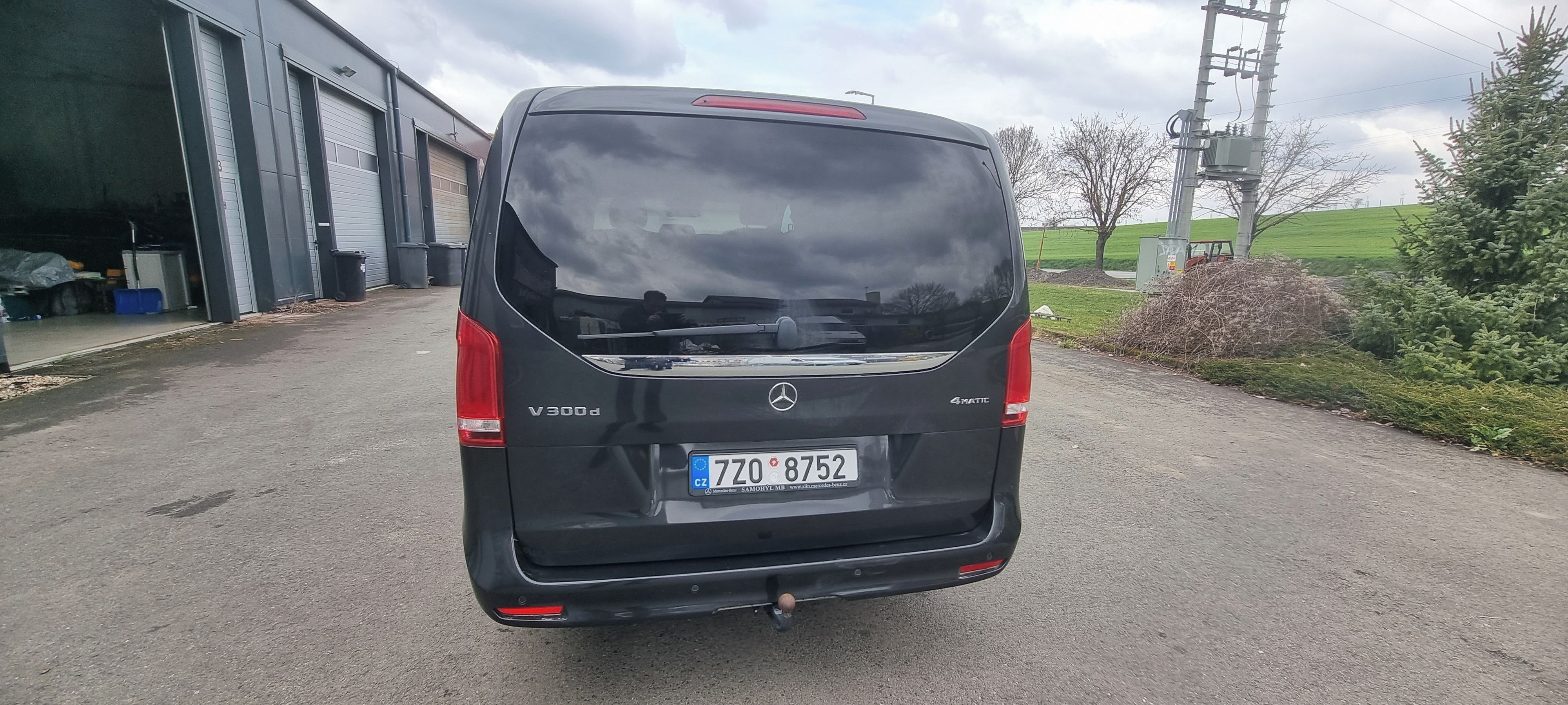 Mercedes-Benz Třídy V, V300, 4x4 - fotka 5