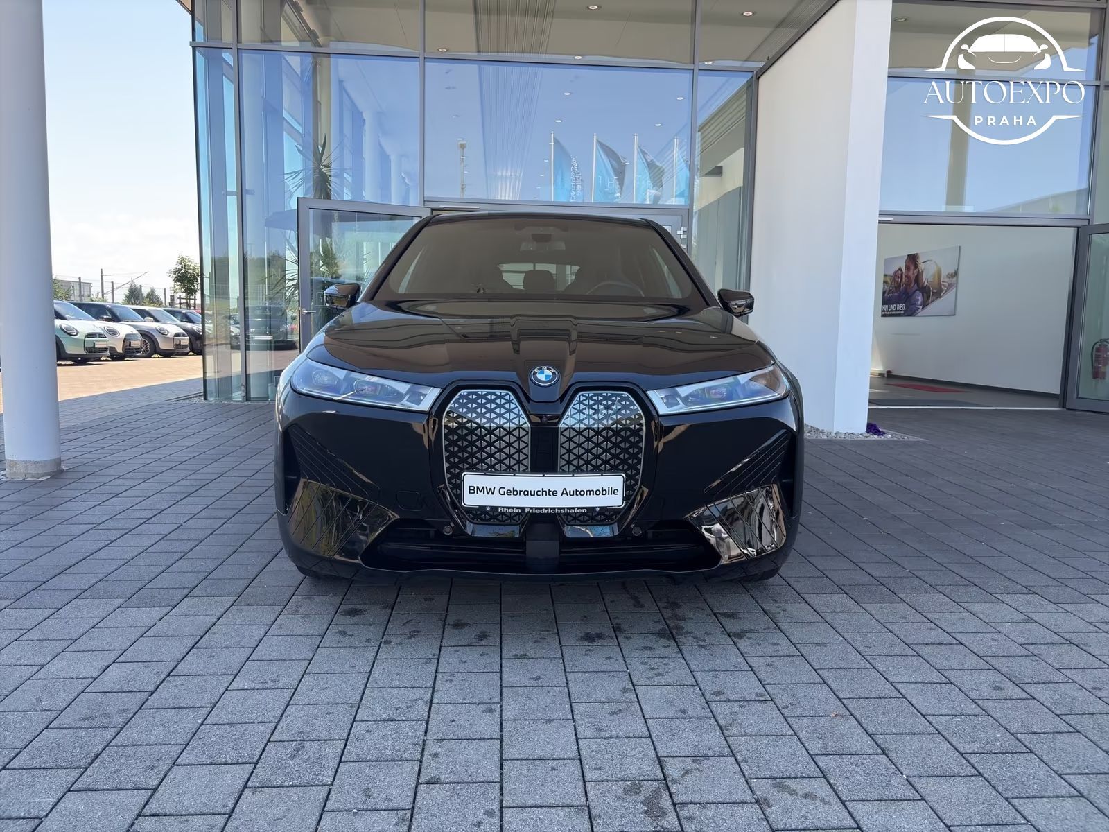 BMW iX, xDrive40 Sportpaket - fotka 3