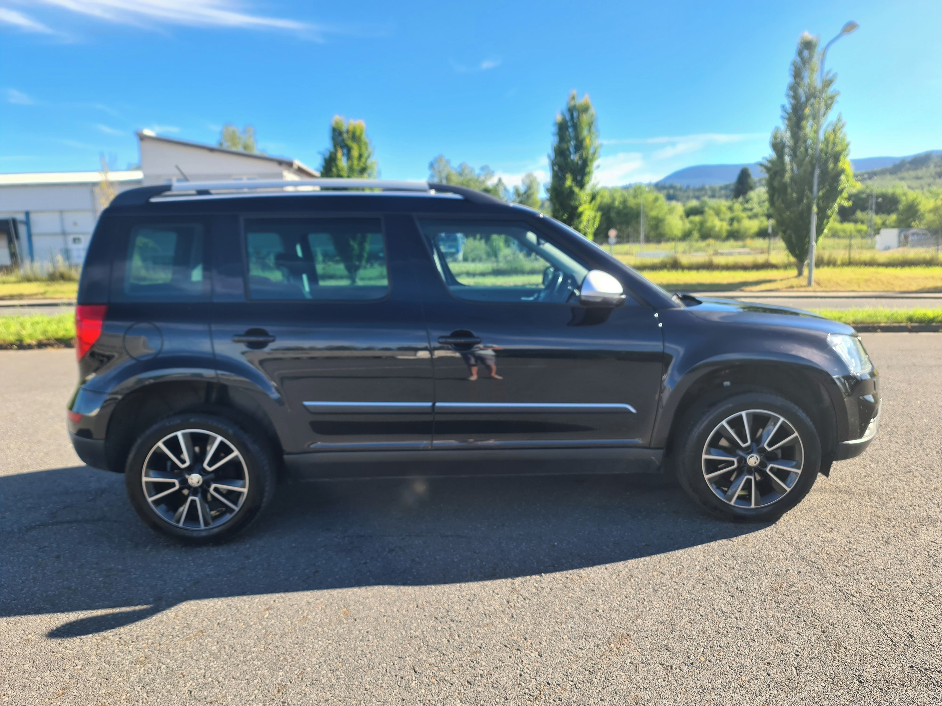 Škoda Yeti, 2.0 TDi 103-KW 4x4 ADVENTURE - fotka 5