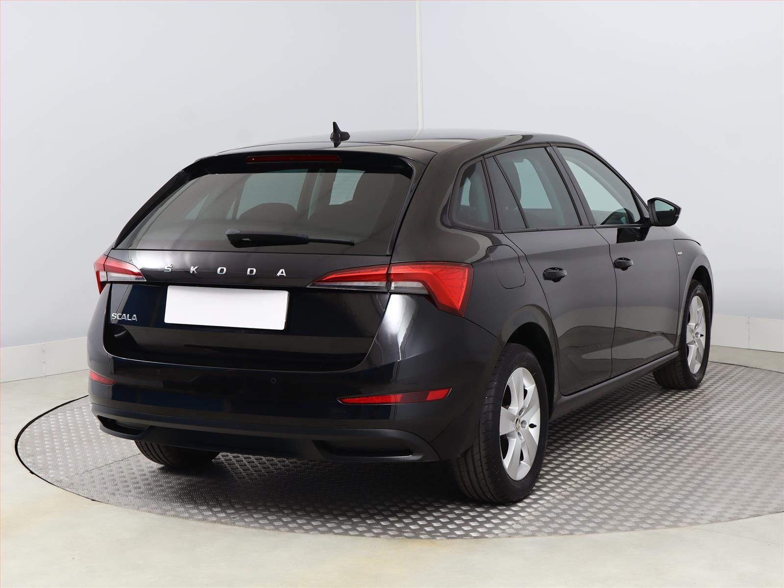 Škoda Scala, 1.0 TSI, Ambition, ČR,1.maj - fotka 5
