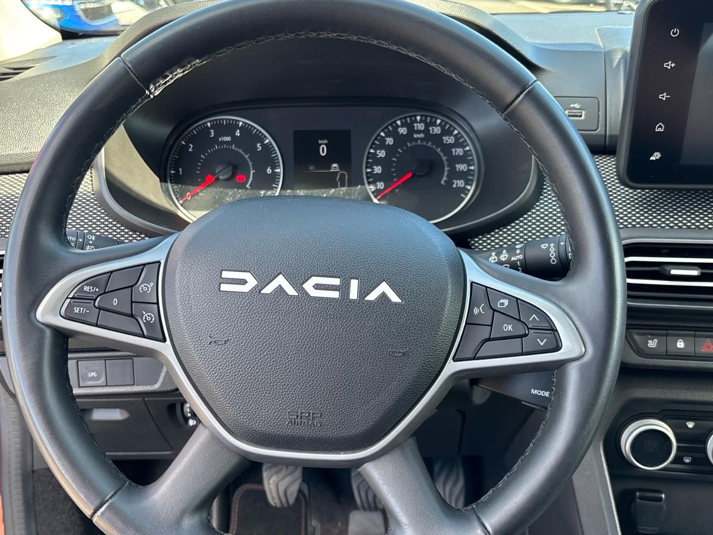 Dacia Jogger, 1.0 TCe / 67 kW Extreme LPG - fotka 6