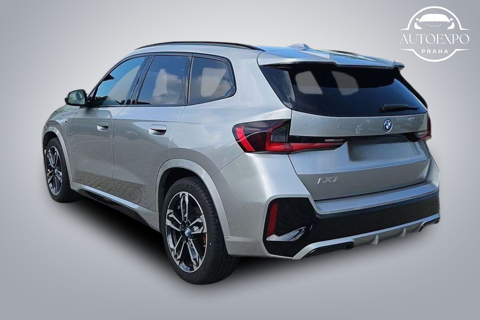 BMW iX1, xDrive 30 M Sport - fotka 4
