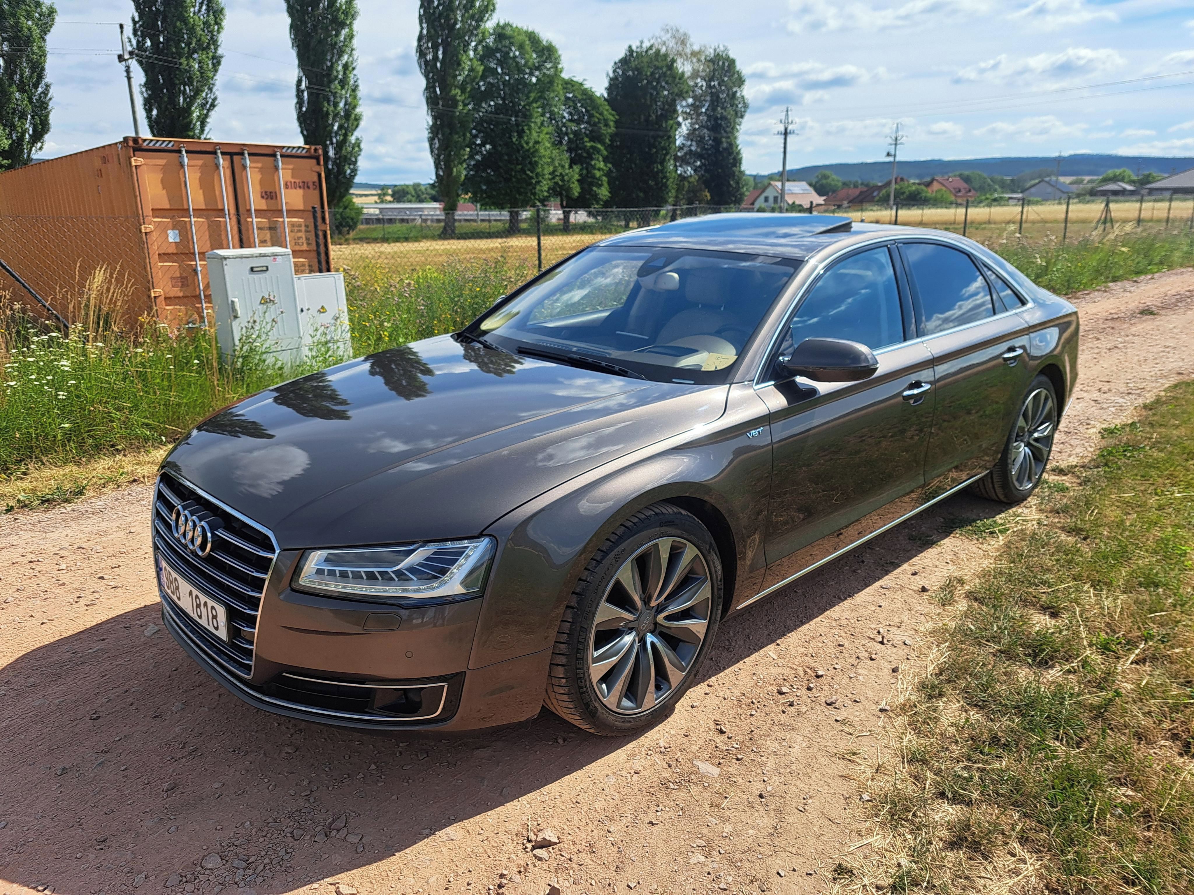 Audi A8, 4.2TDI,ČR,2XALU,TOP STAV!