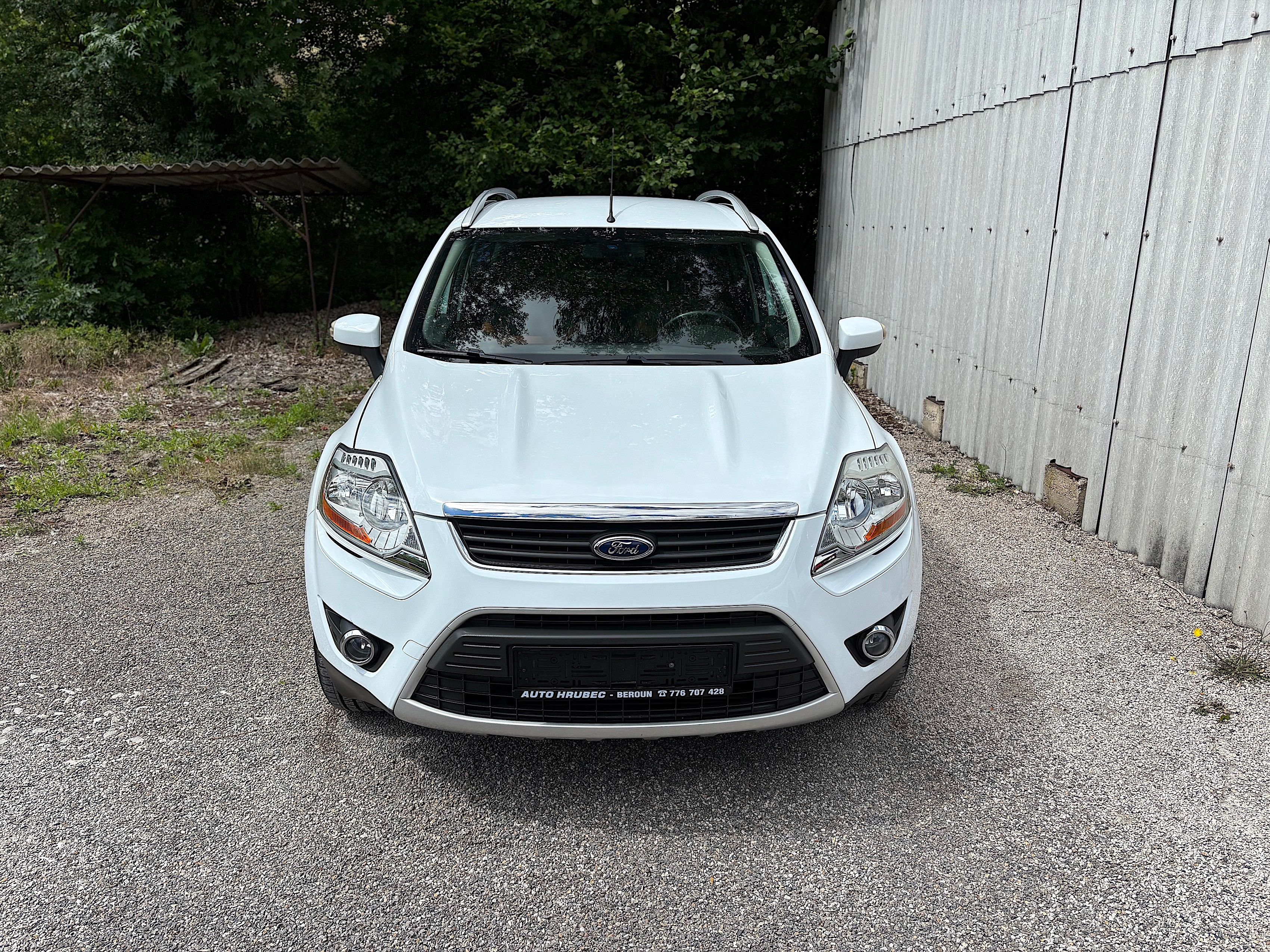 Ford Kuga, 2.0 TDCi 103 kW 1.MAJ.SERVISKA - fotka 2