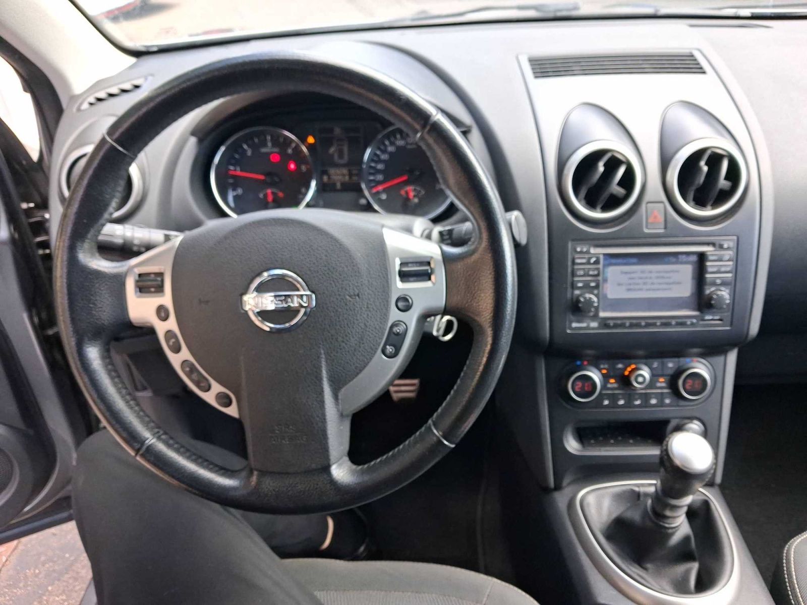 Nissan Qashqai, 1.5 dCi, 7 míst, Navi - fotka 3