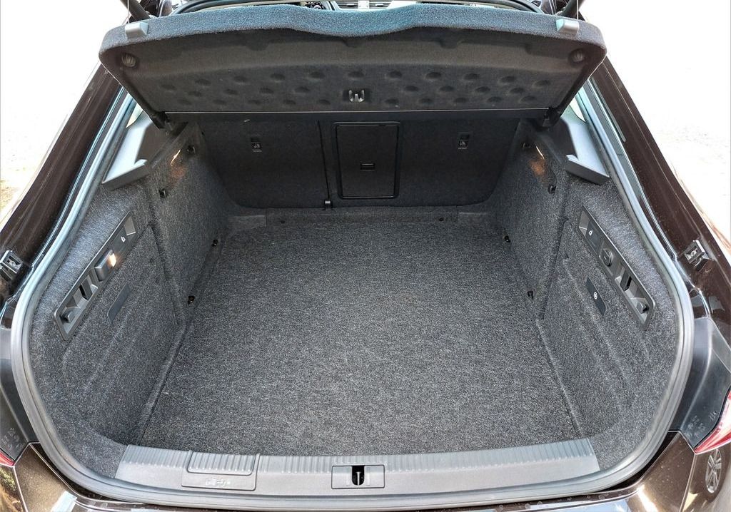 Škoda Superb, 2.0TSI L&aK DSG 4X4 - fotka 5