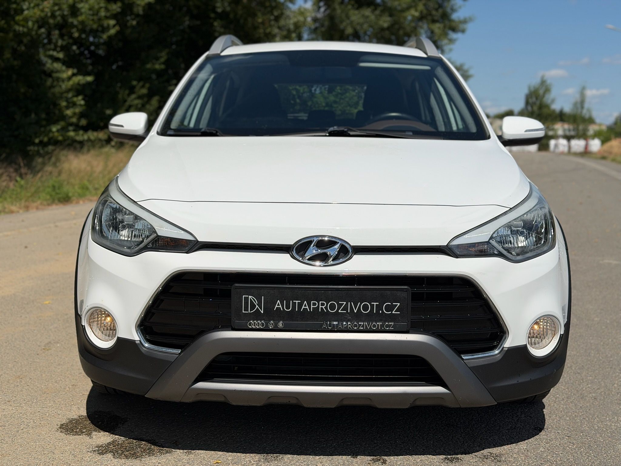 Hyundai i20, 1.4 Active 74 kW ČR - fotka 2