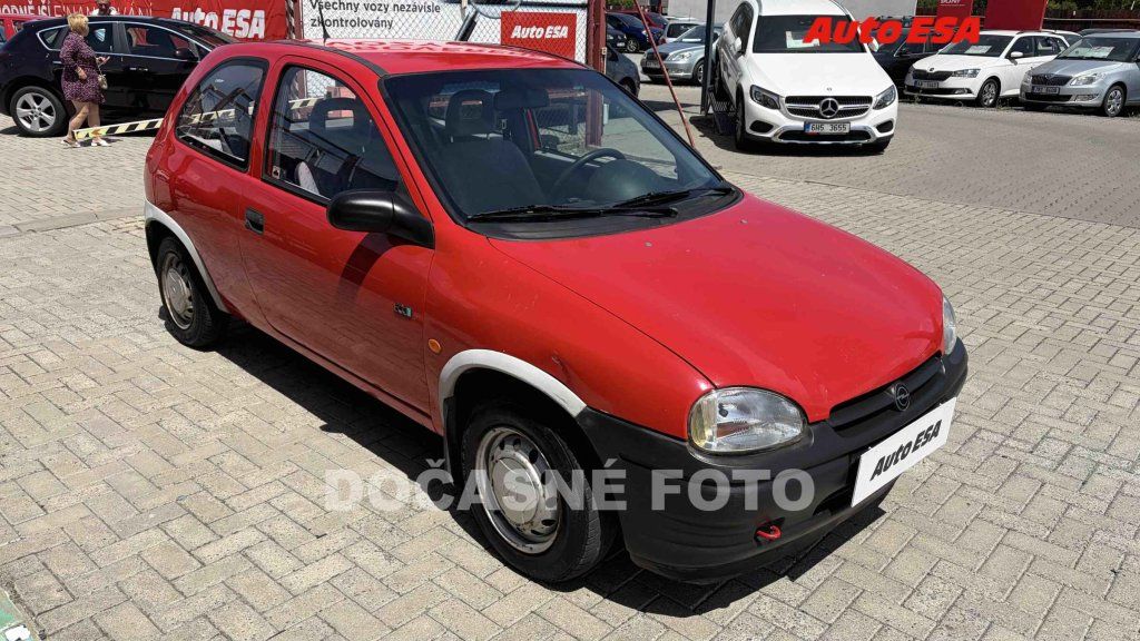 Opel Corsa, 1.2i,1.maj,ČR