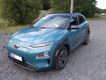 64 kWh, Premium, HUD, tažné