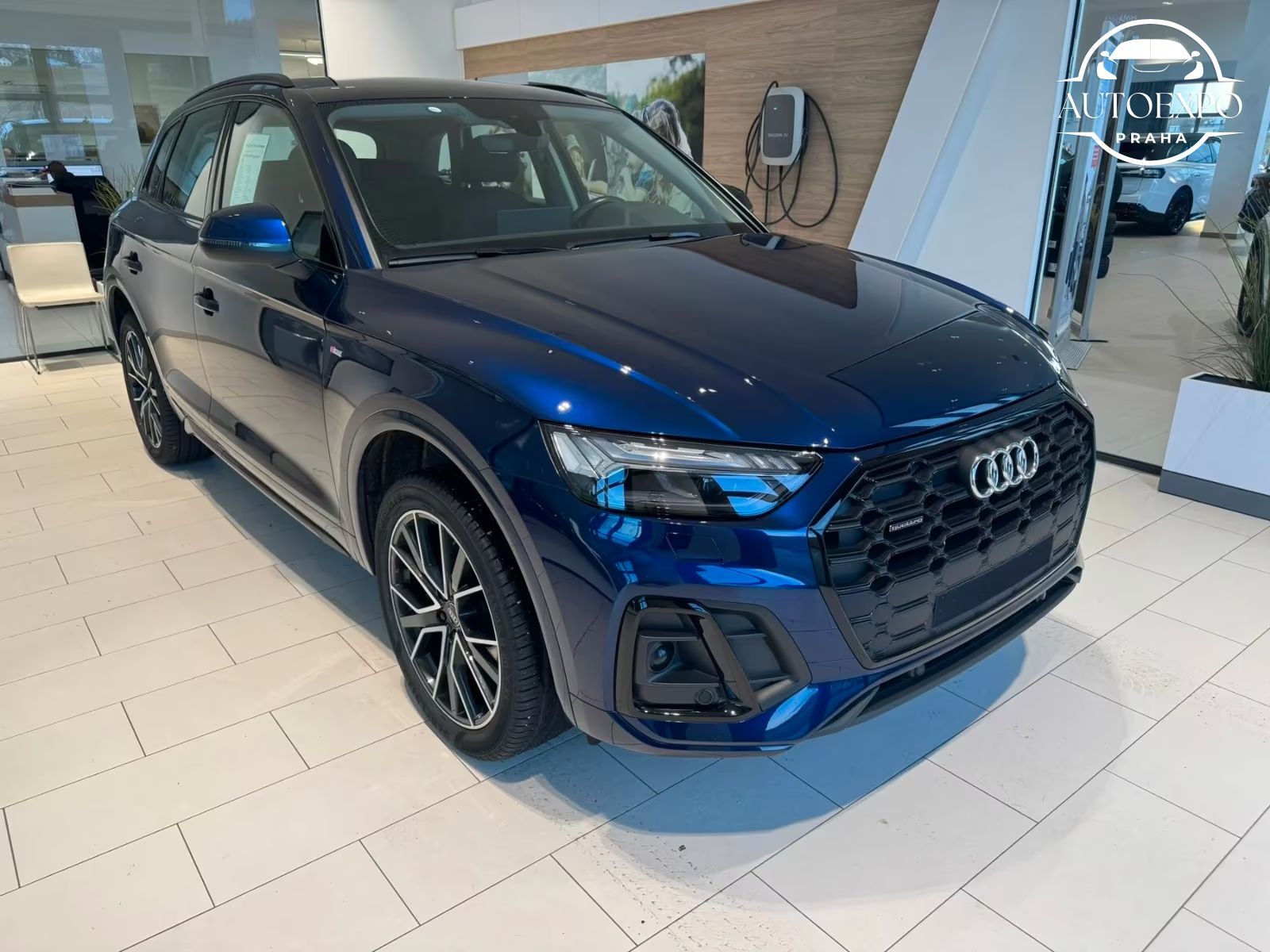 Audi Q5, 40 TDI quattro S line - fotka 2