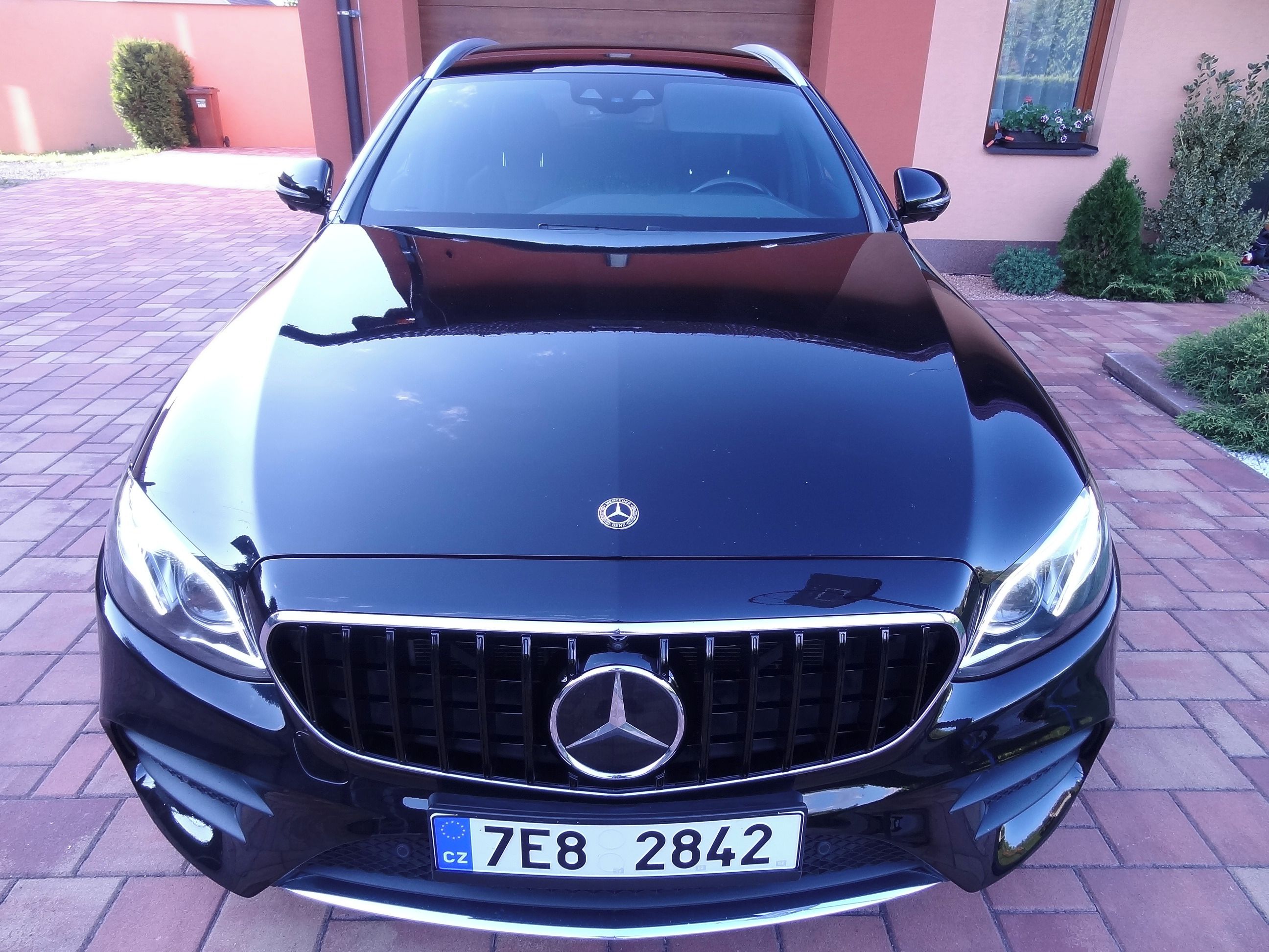 Mercedes-Benz Třídy E, E450 4MATIC,270 kW, AMG - fotka 2