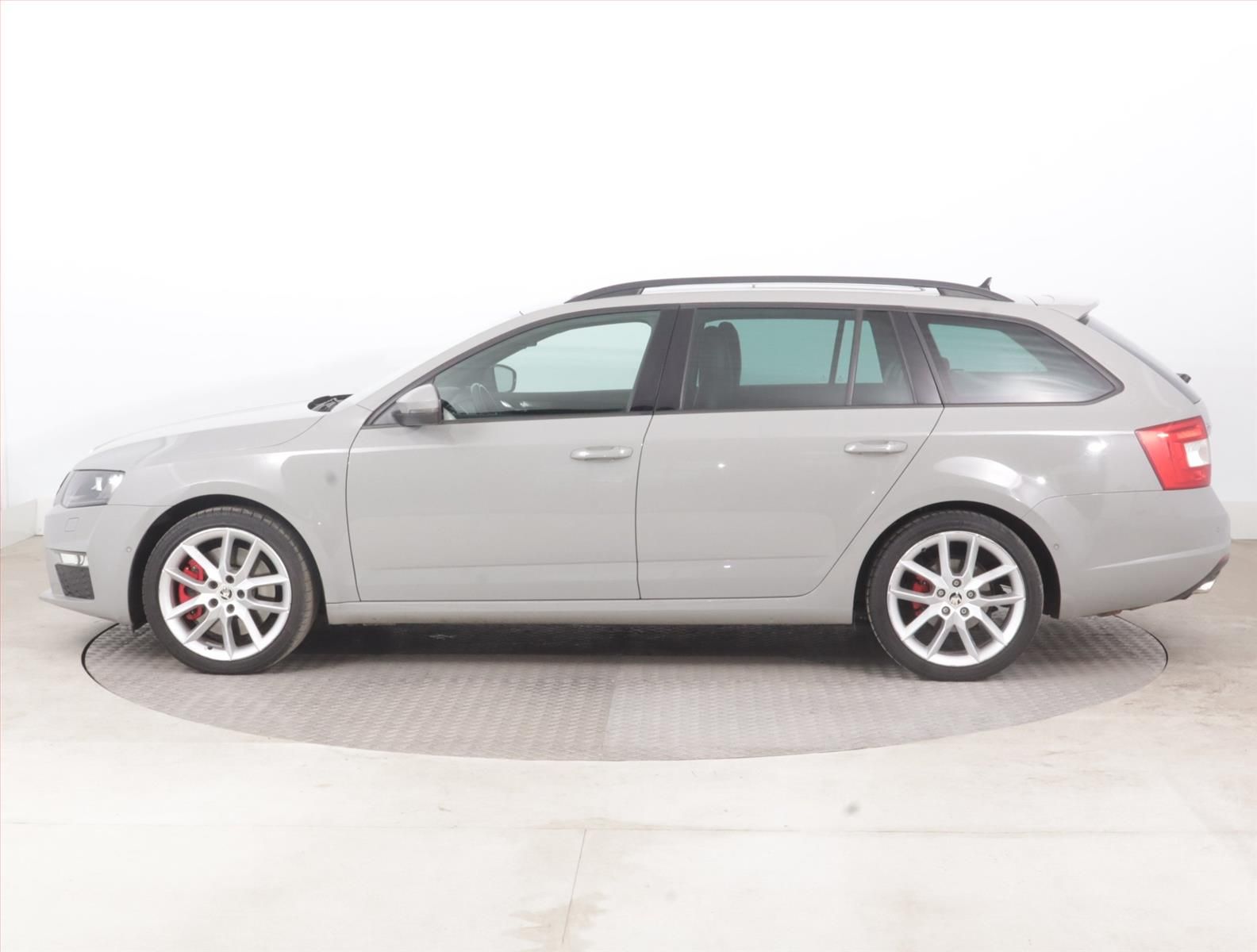 Škoda Octavia, RS 2.0 TSI, Automat - fotka 3