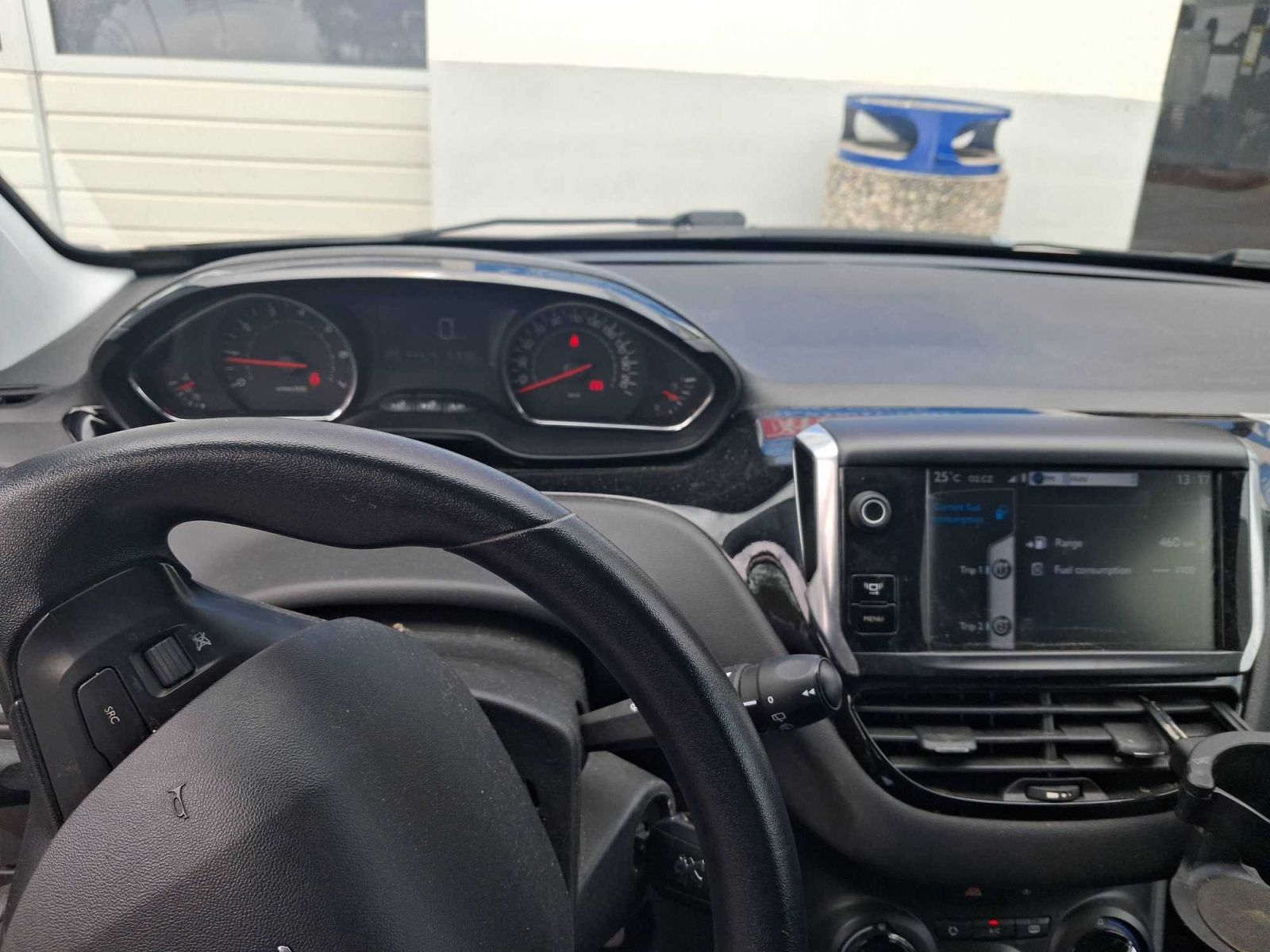 Peugeot 208, 1.4 VTi, v provozu - fotka 3