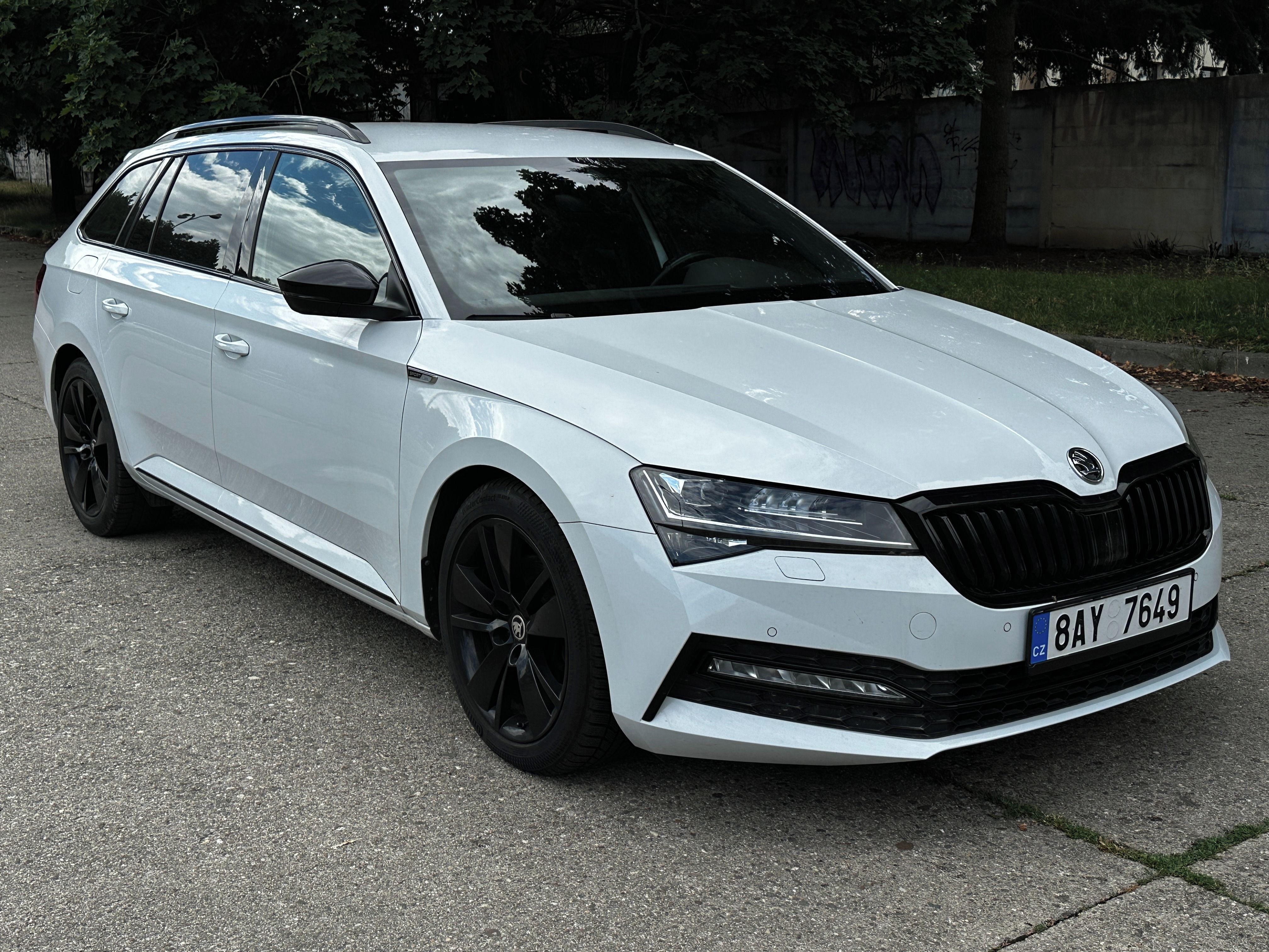 Škoda Superb, 1.5TSI 110kW SportLine, ČR! - fotka 6