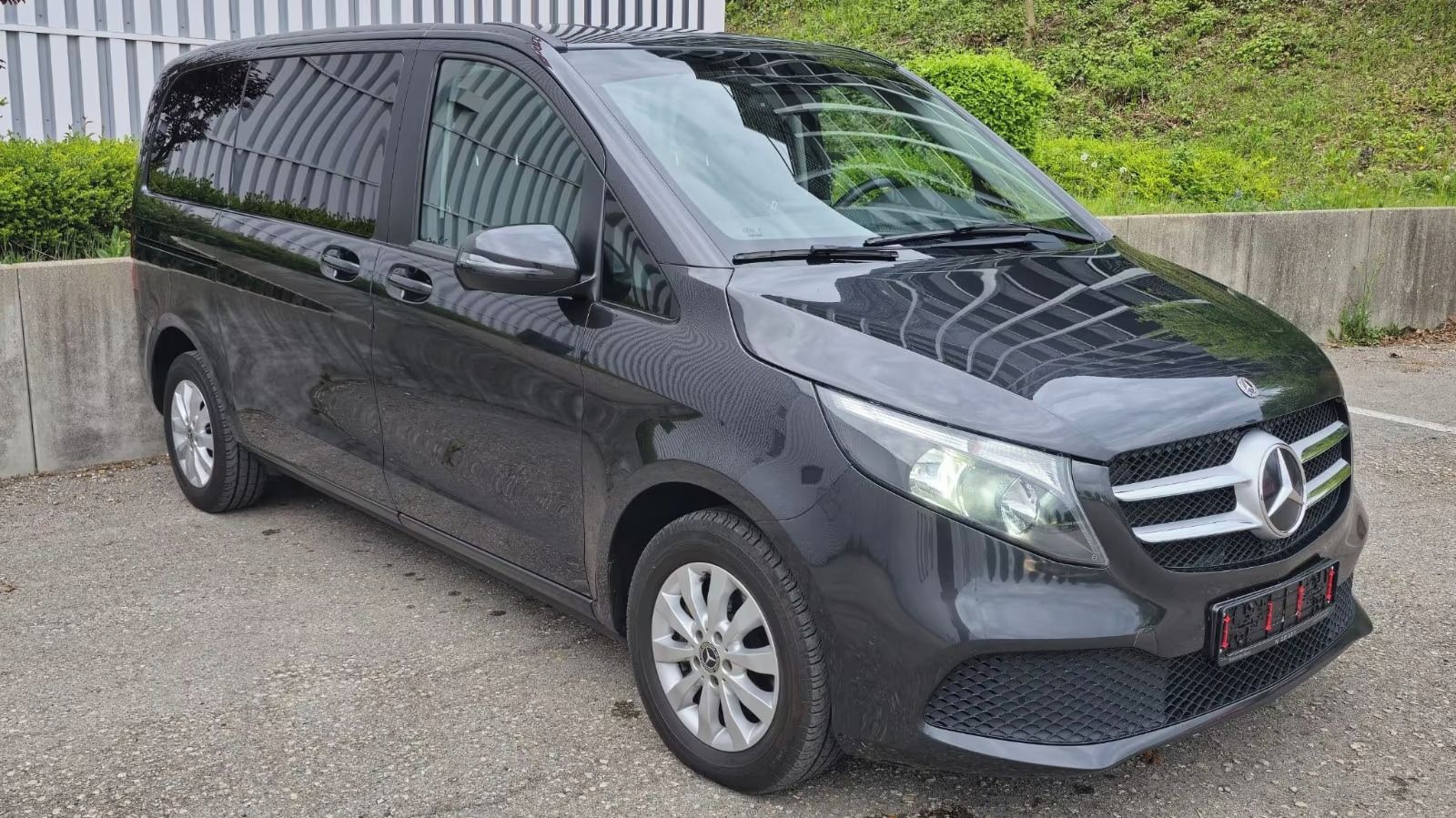 Mercedes-Benz Třídy V, Mercedes Benz V220, 7 míst - fotka 2