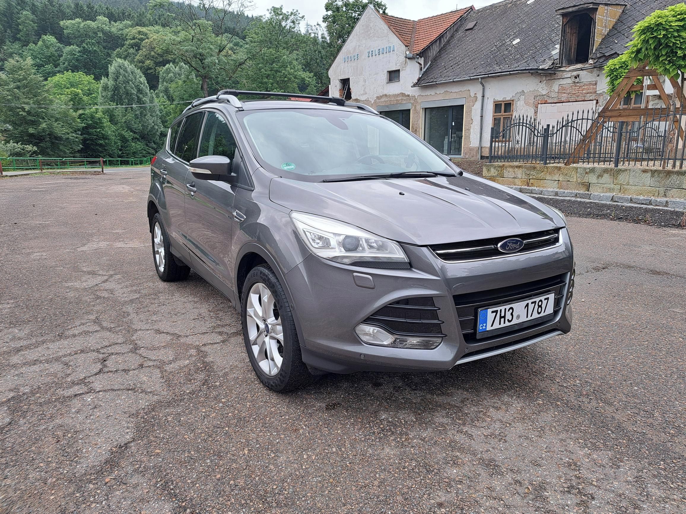 Ford Kuga, 2.0 TDCI 103 kW Titanium, 4x4