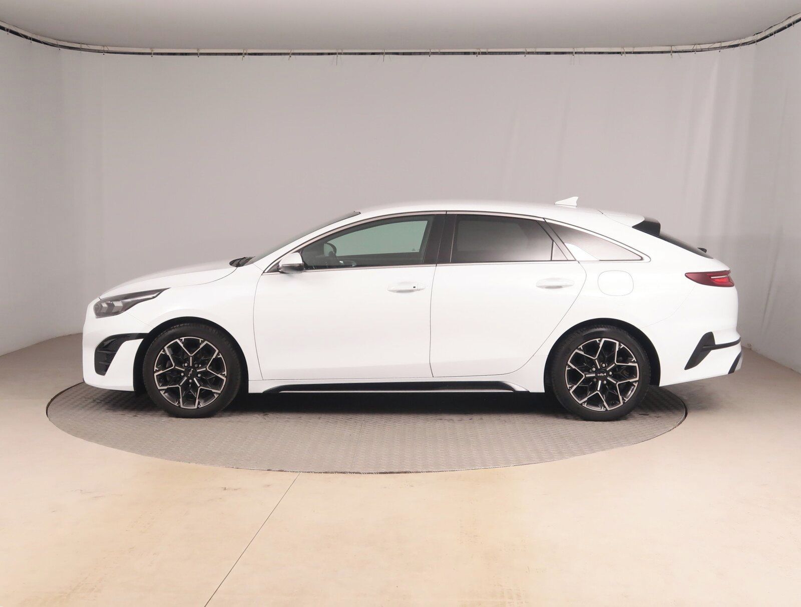 Kia ProCeed, 1.5 T-GDI, GT-Line, Záruka, ČR - fotka 3