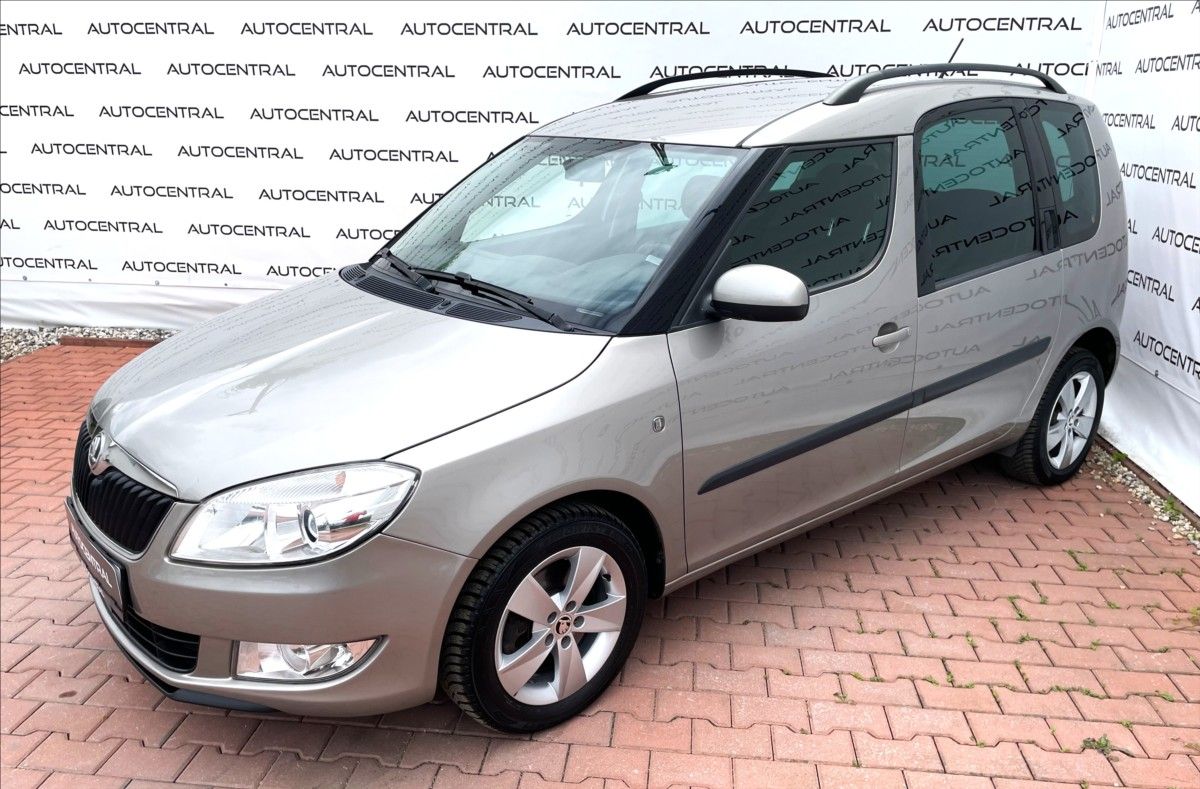 Škoda Roomster, 1,2 TSi,77kW,serv.kn. - fotka 3